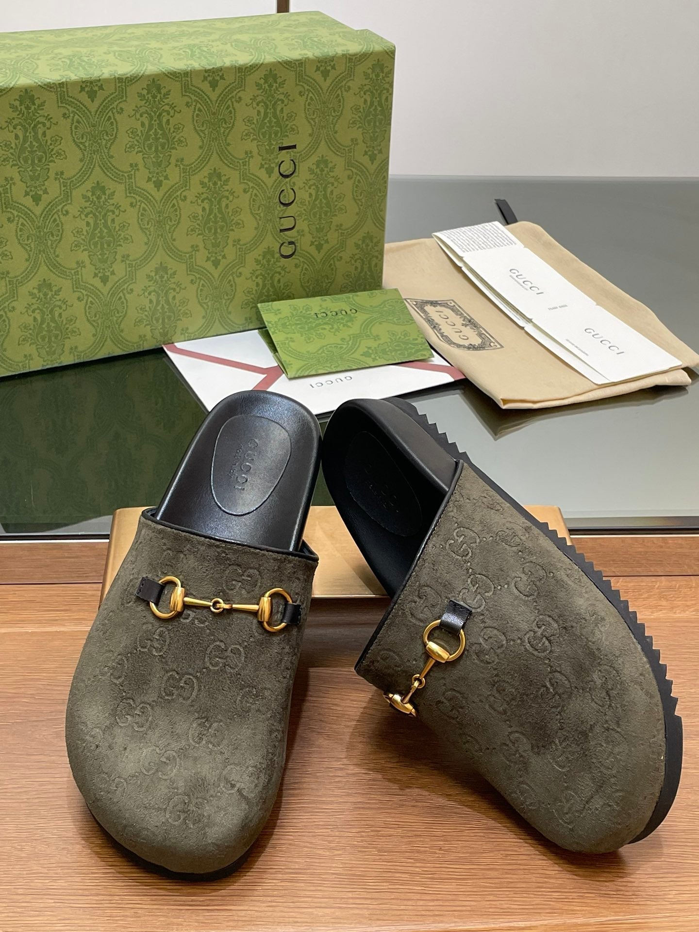 GG HORSEBIT MULE IN KHAKI GREEN EMBOSSED SUEDE AND SHEEPSKIN LINING - 35