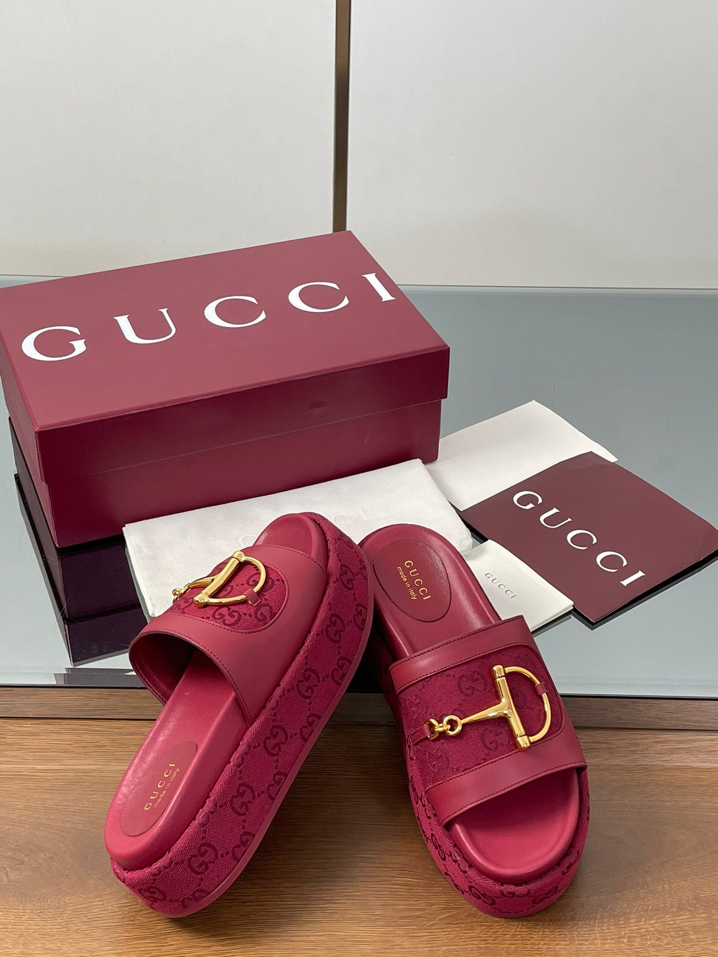 HIGH 5.5 CM WEDGE SANDALS IN RED CALFSKIN AND FABRIC - 35
