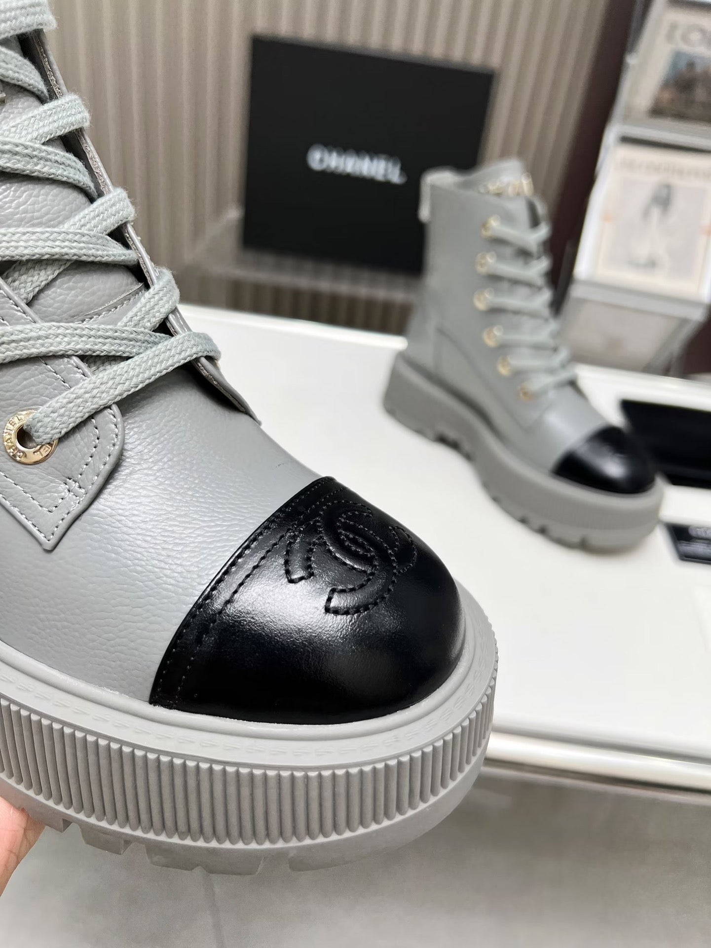SHORT BOOTS IN SLATE GREY MIX BLACK COWHIDE - 34