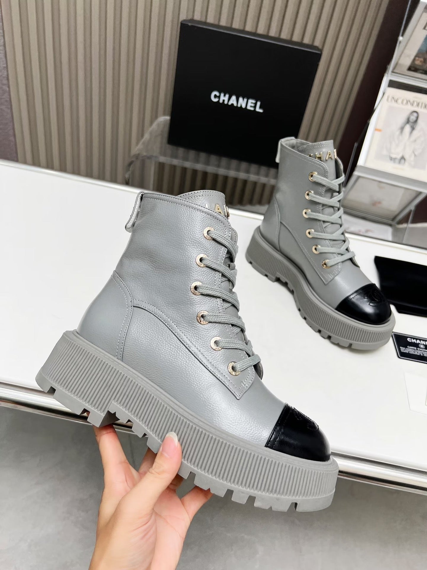 SHORT BOOTS IN SLATE GREY MIX BLACK COWHIDE - 34