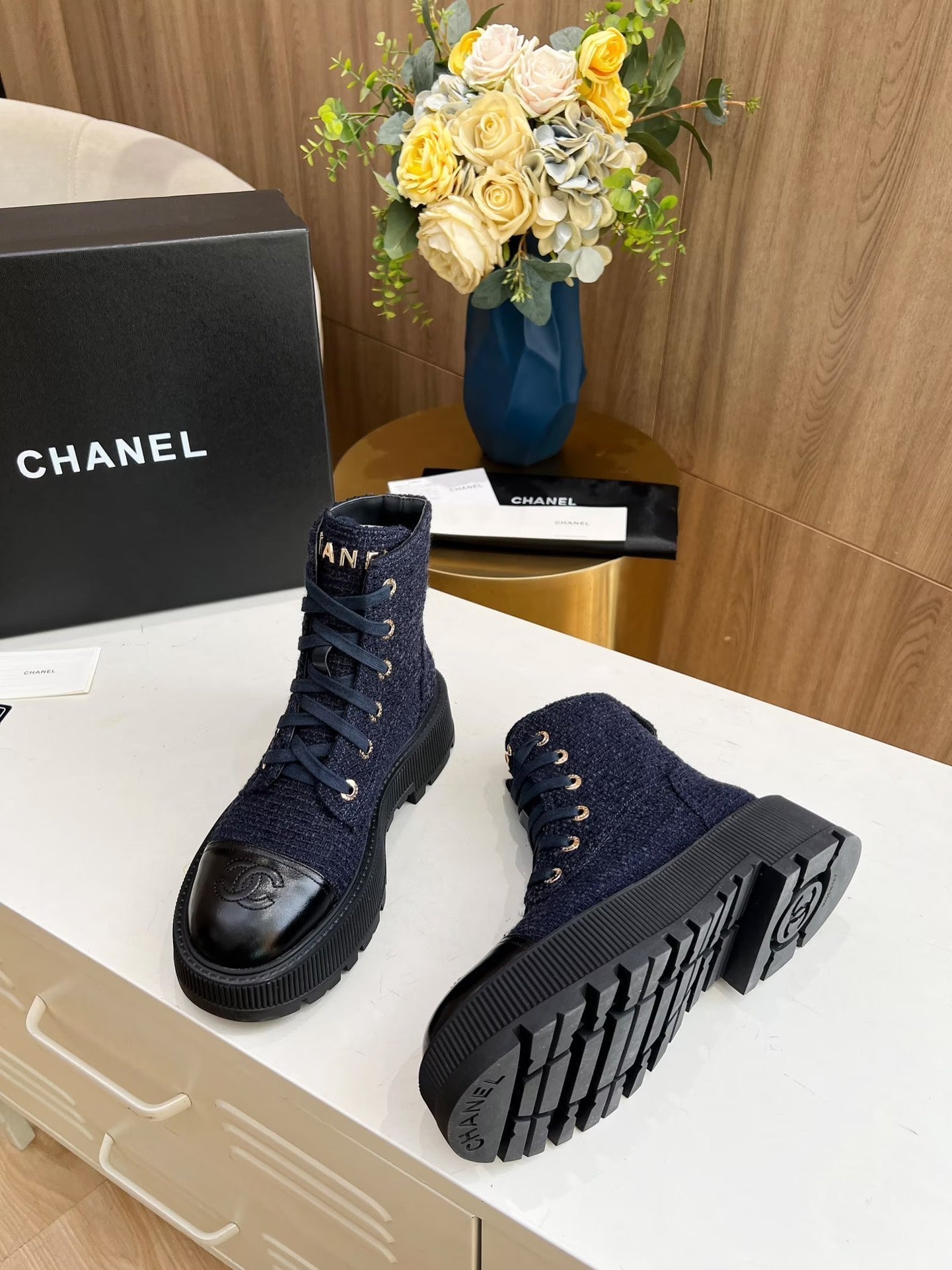 SHORT BOOTS IN DENIM BLUE TWEED AND BLACK CALFSKIN - 34