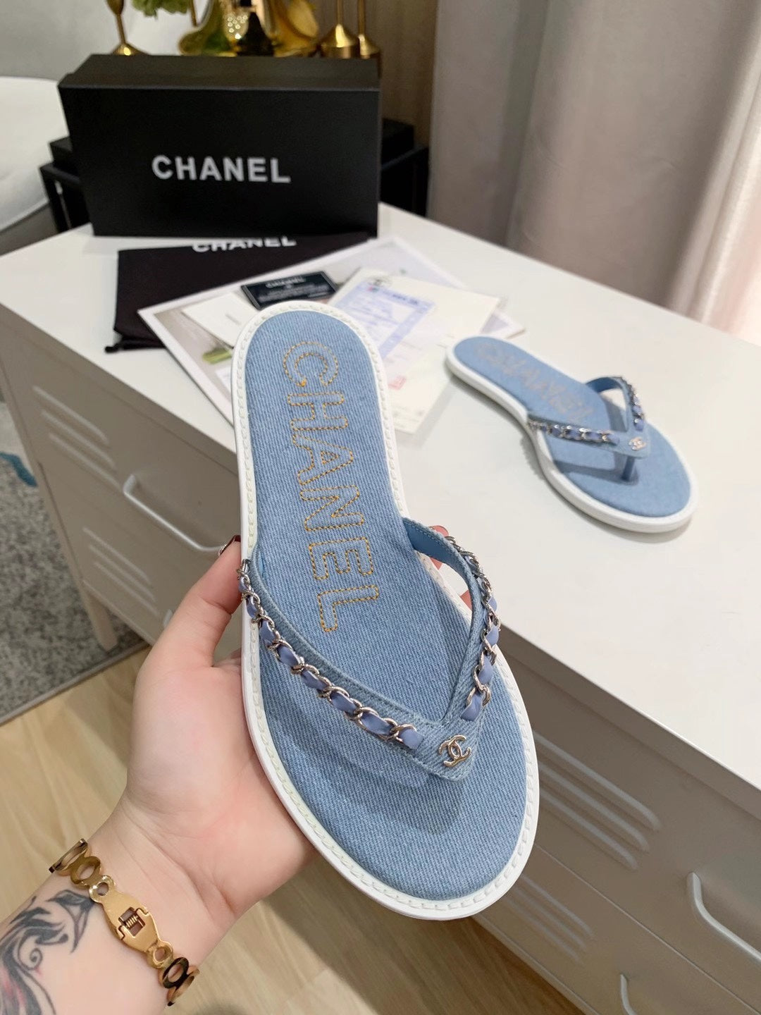 THONG SLIPPERS IN LIGHT BLUE DENIM - 35