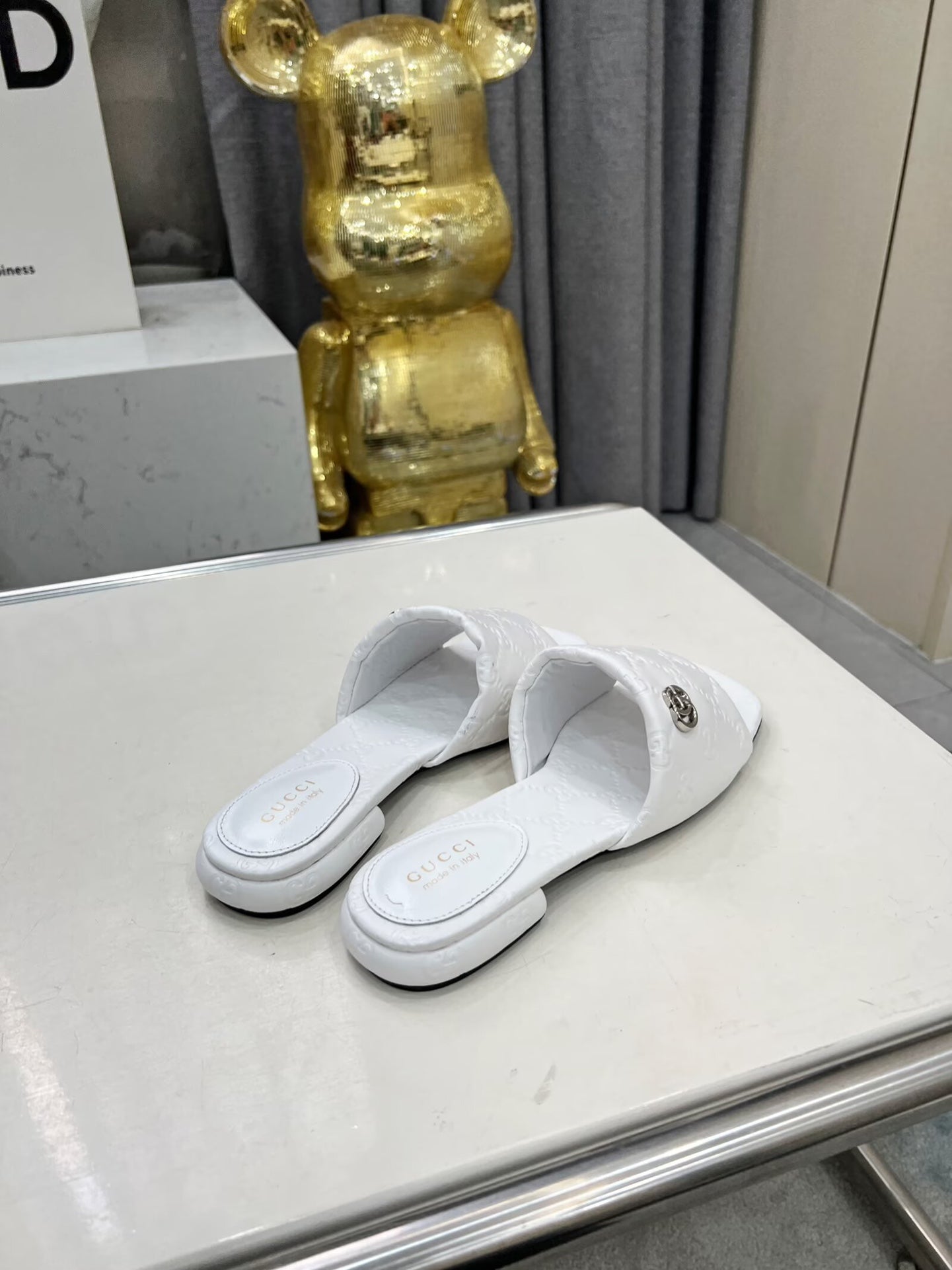 GG CASUAL SLIPPERS IN WHITE CALFSKIN LOGO EMBOSSING - 35
