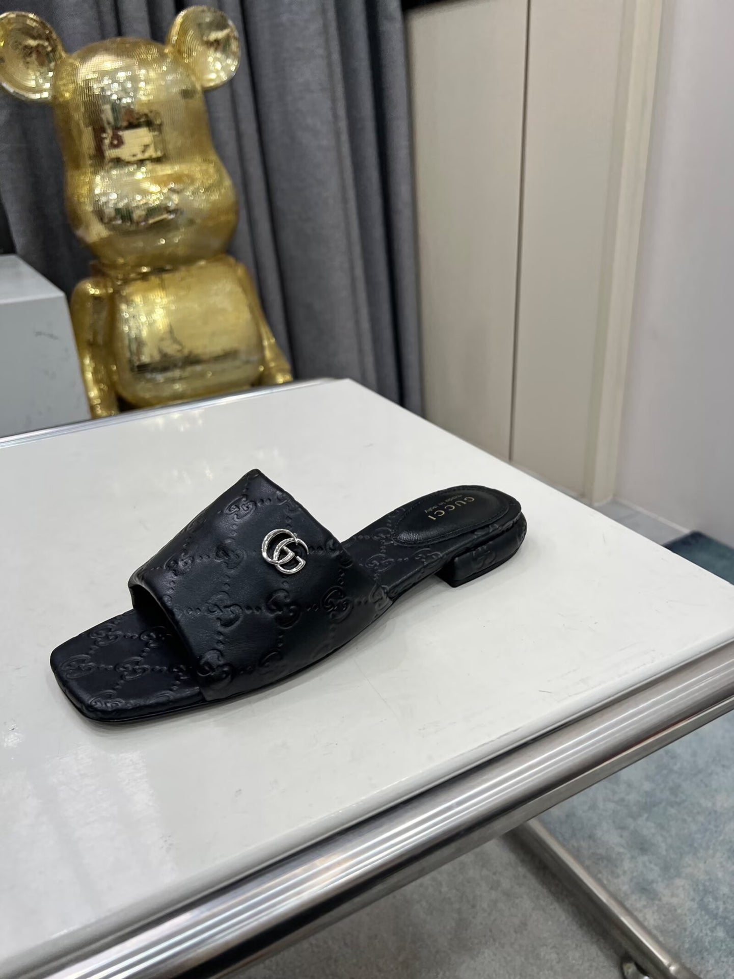 GG CASUAL SLIPPERS IN BLACK CALFSKIN LOGO EMBOSSING - 35