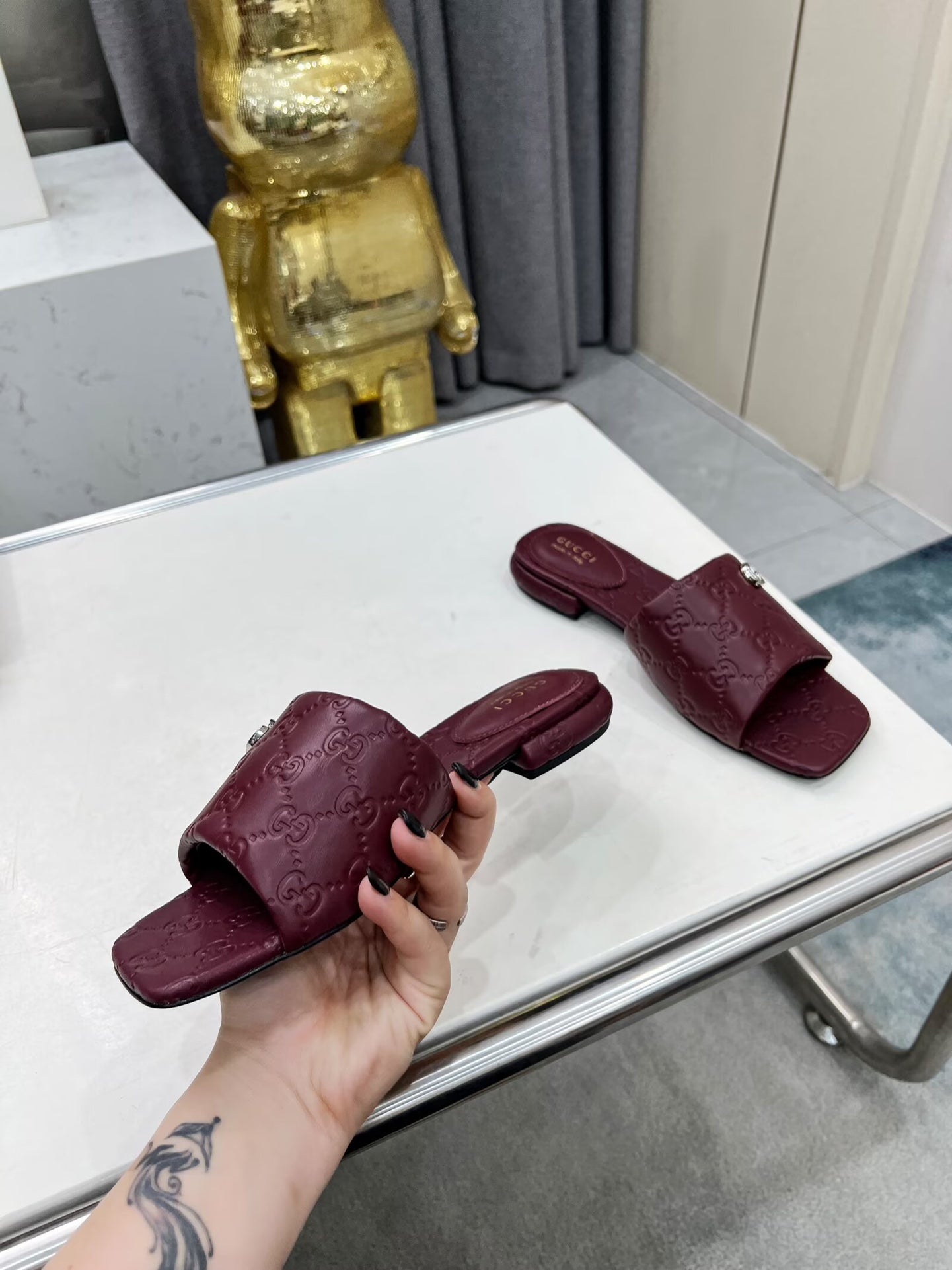GG CASUAL SLIPPERS IN BURGUNDY RED CALFSKIN LOGO EMBOSSING - 35