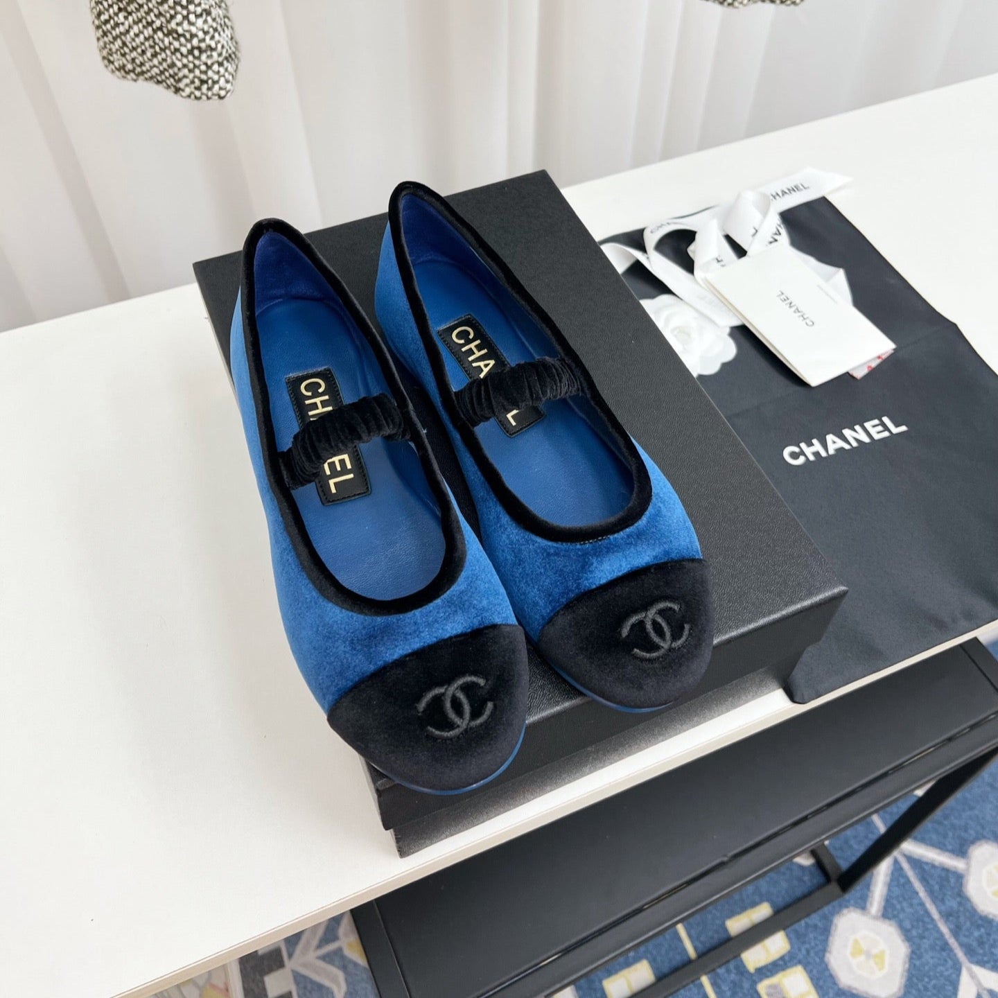 CC MARY JANE FLAT IN COBALT BLUE AND BLACK VELVET - 35
