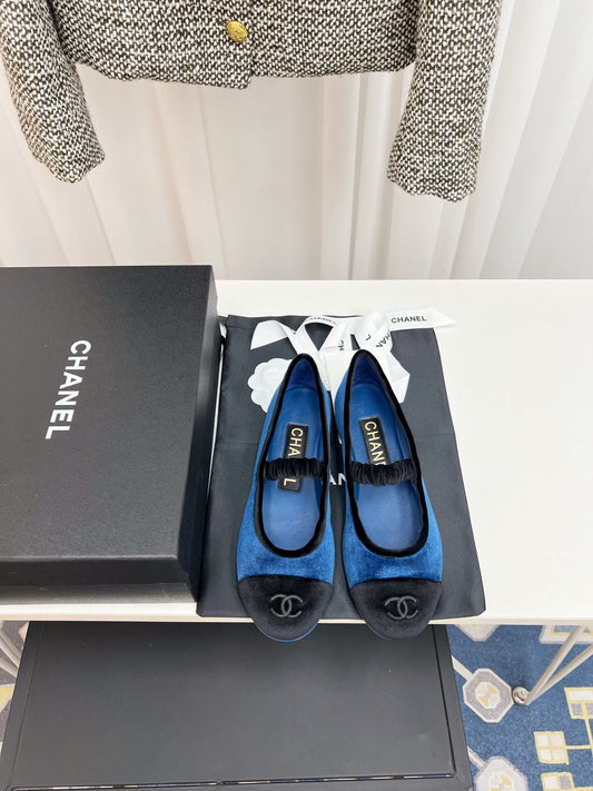 CC MARY JANE FLAT IN COBALT BLUE AND BLACK VELVET - 35