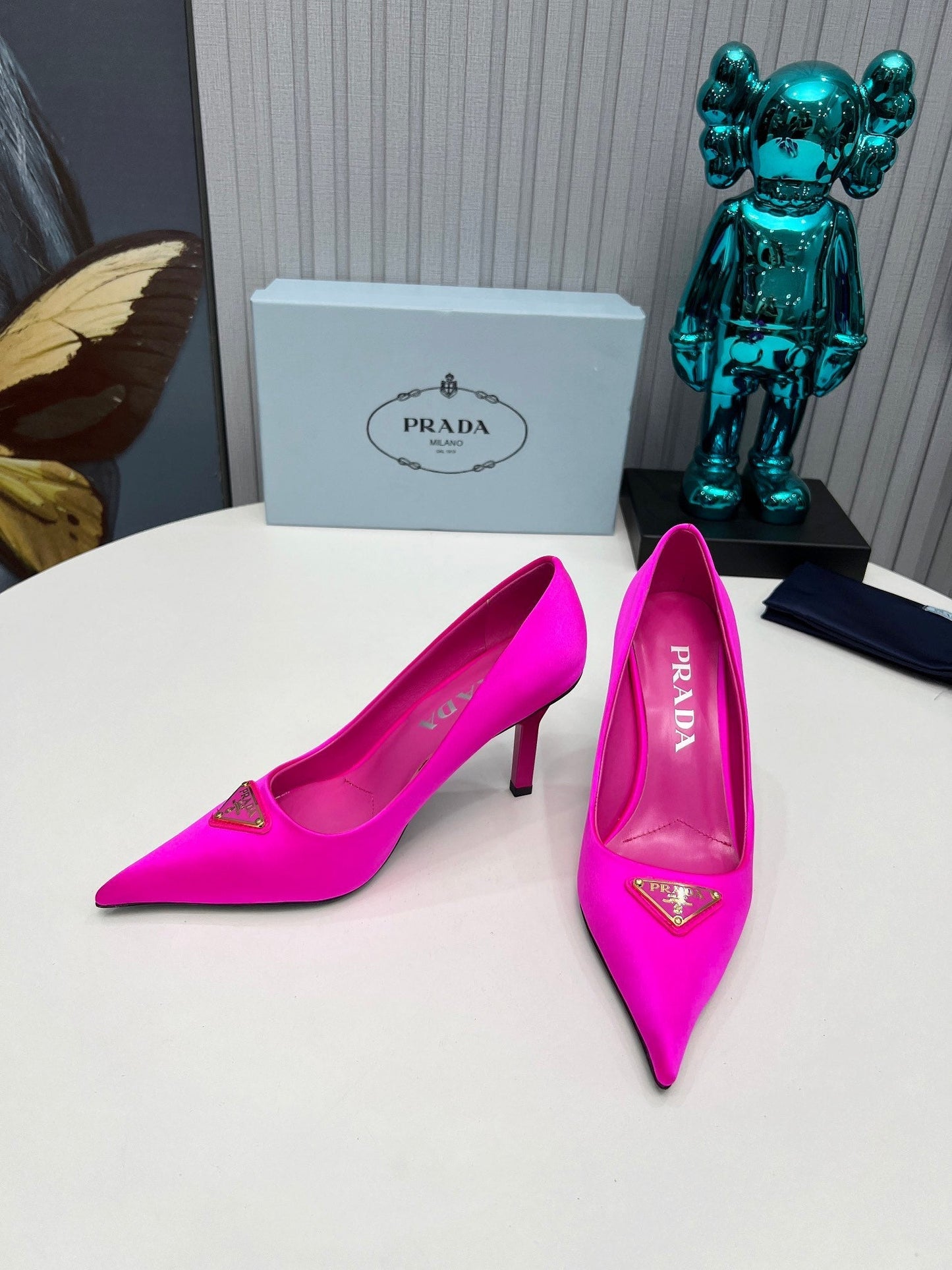 PRADA 26S POINTED TOE PUMPS STILETTO HEEL 80MM IN FUCHSIA PINK SATIN