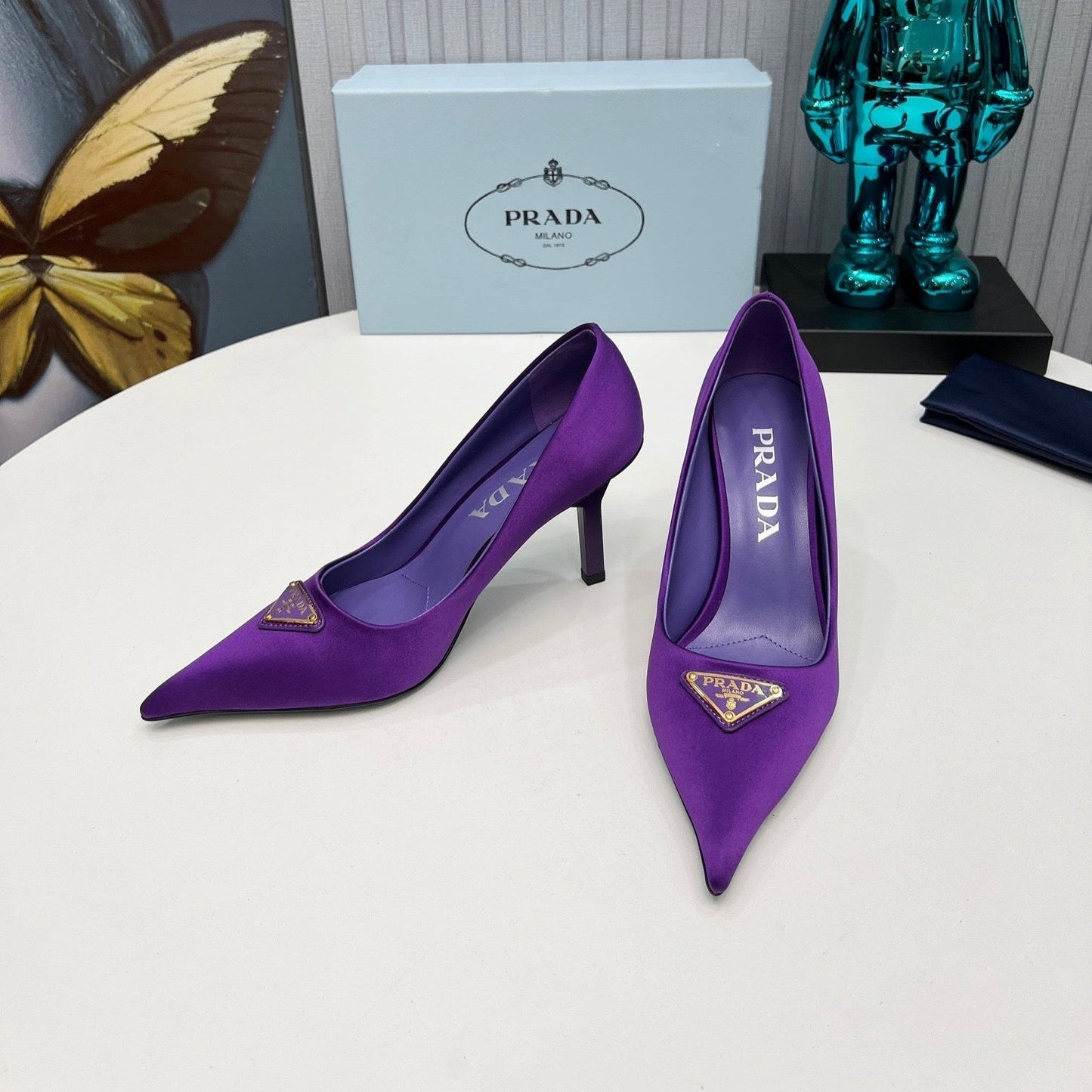 HIGH-HEEL PUMPS IN VIOLET SATIN - 34