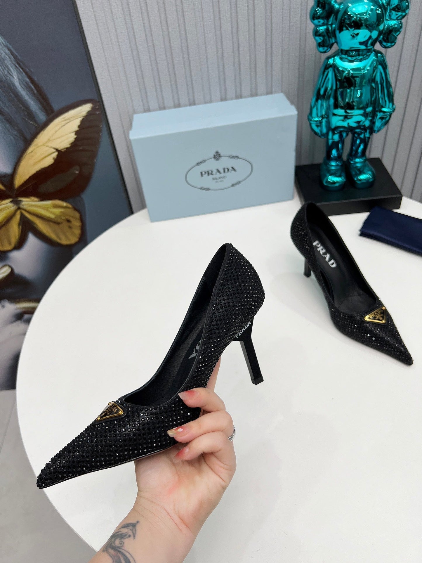 CRYSTAL HIGH-HEEL PUMPS IN BLACK SATIN WITH TRIANGLE LOGO - 34
