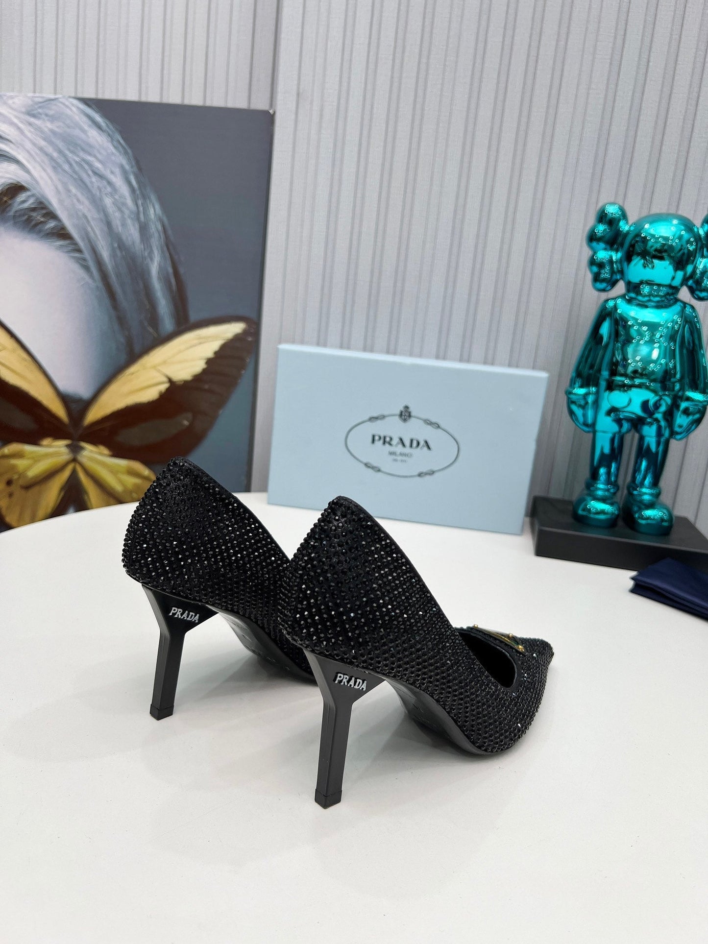 CRYSTAL HIGH-HEEL PUMPS IN BLACK SATIN WITH TRIANGLE LOGO - 34