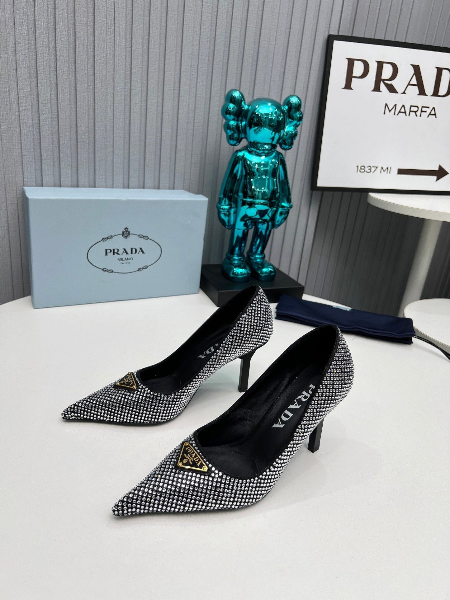 TRIANGLE LOGO HIGH-HEEL PUMPS IN BLACK SATIN WITH WHITE CRYSTALS - 34