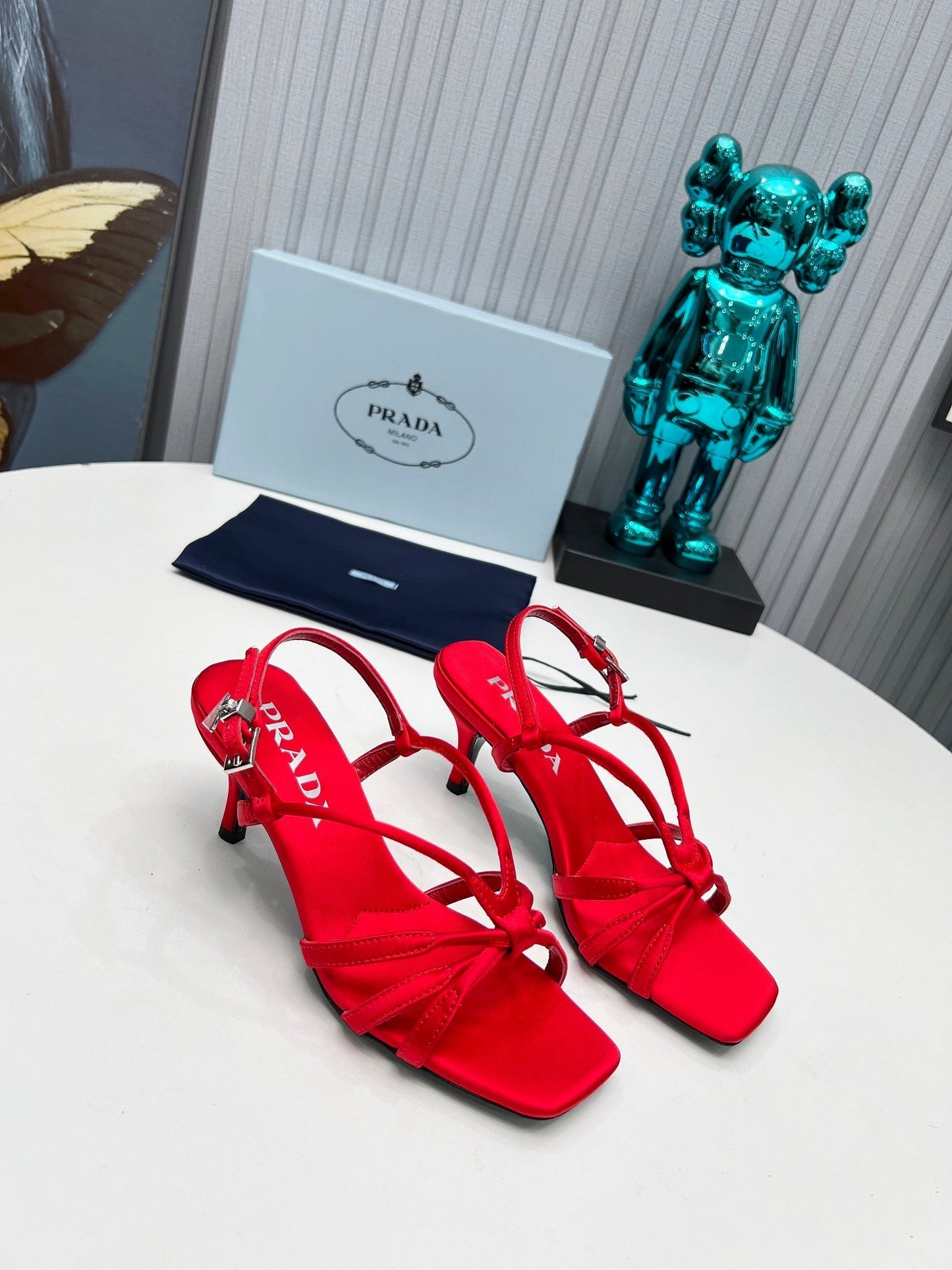 БОСОНІЖКИ PRADA 26S НА ШПИЛЬЦІ 60 ММ З ТЕМНО-ЧЕРВОНОГО АТЛАСУ