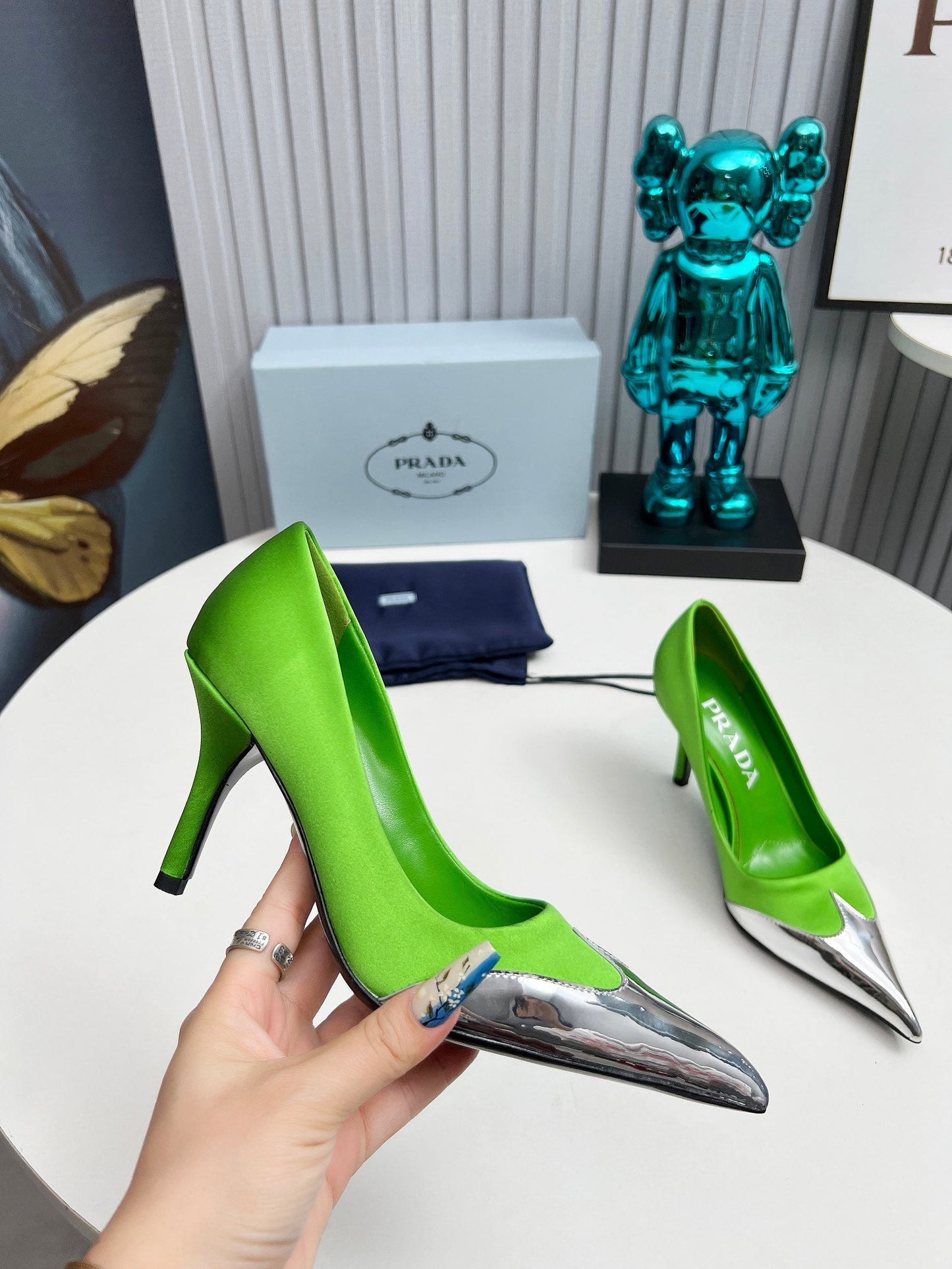 HIGH POINTED-TOE PUMPS IN LIME GREEN MIX SILVER SATIN - 35