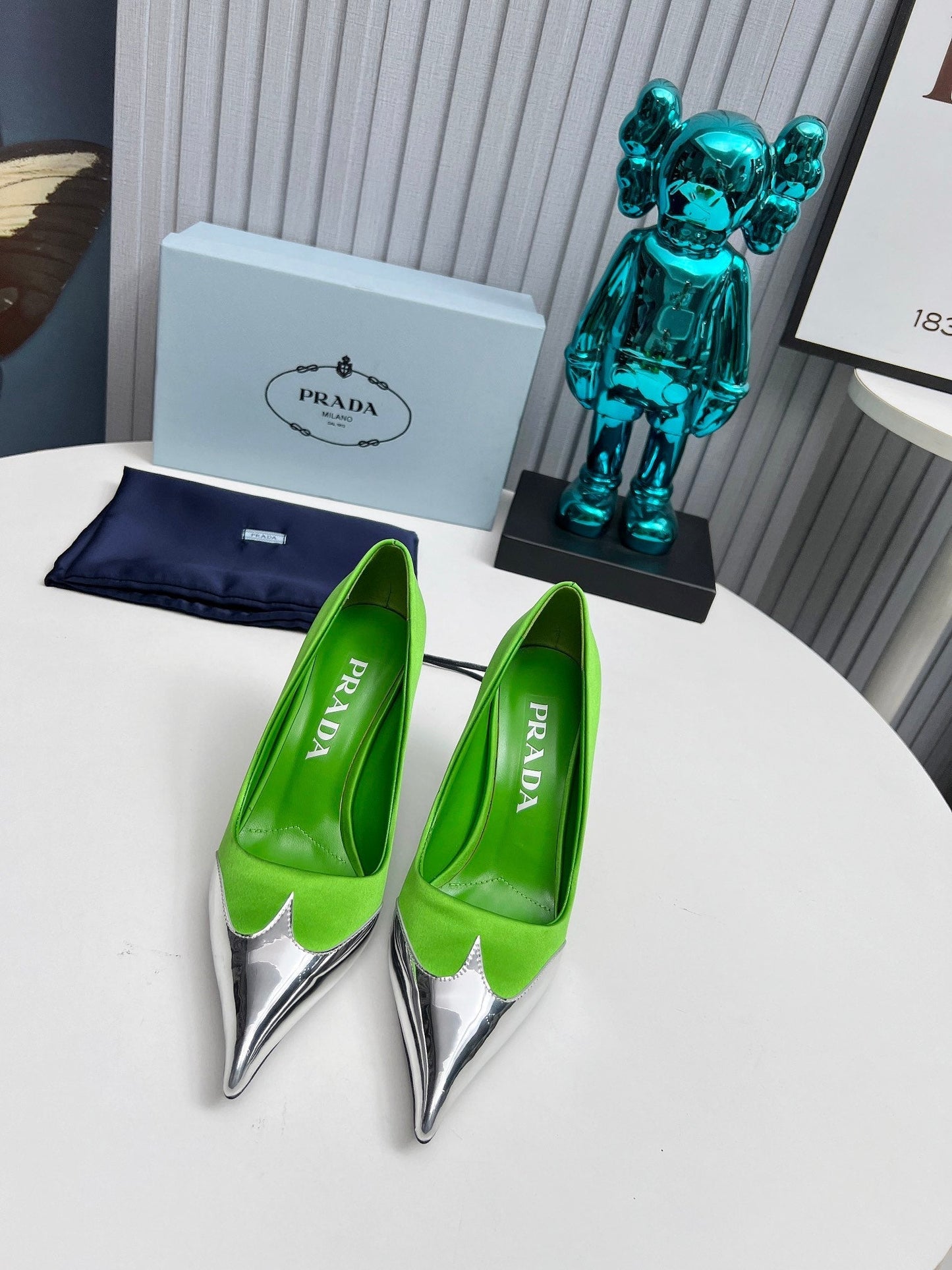 HIGH POINTED-TOE PUMPS IN LIME GREEN MIX SILVER SATIN - 35