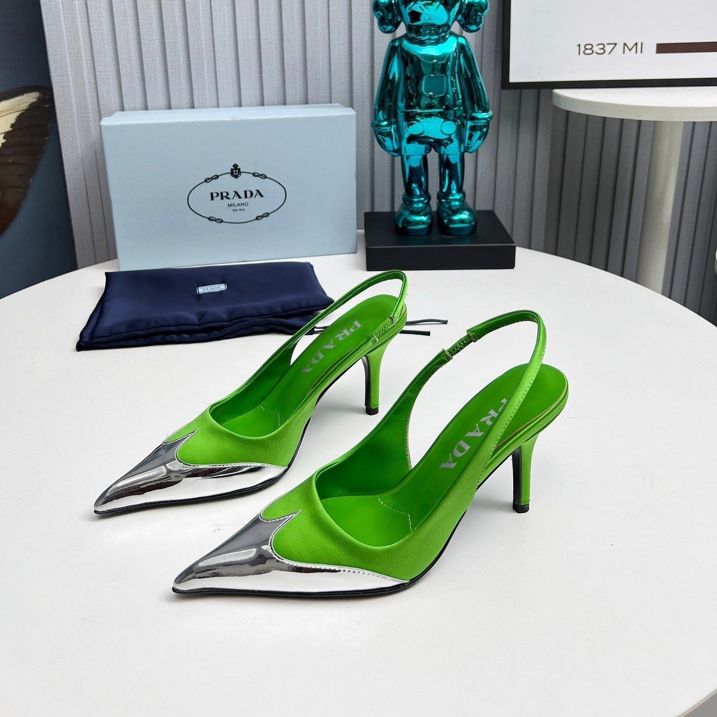 HIGH SLING BACK PUMPS IN SILVER MIX LIME GREEN SATIN - 35