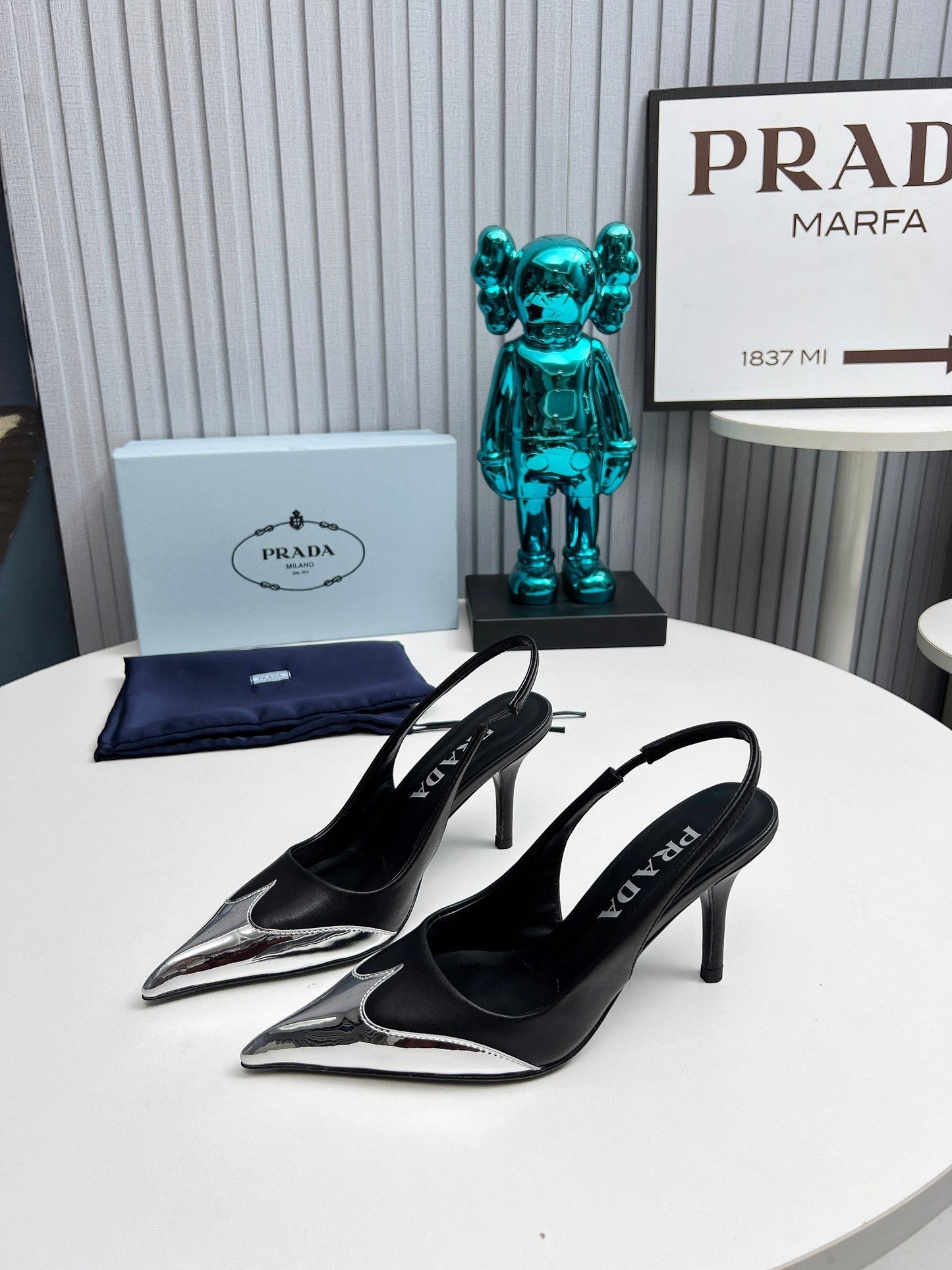 HIGH SLING BACK PUMPS IN SILVER MIX BLACK CALFSKIN - 35