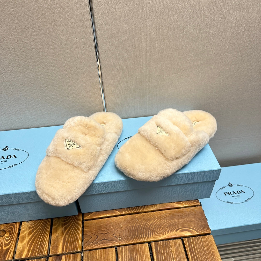 FLAT MULES IN TUSCAN BEIGE RABBIT FUR - 35