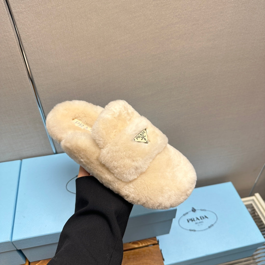 FLAT MULES IN TUSCAN BEIGE RABBIT FUR - 35