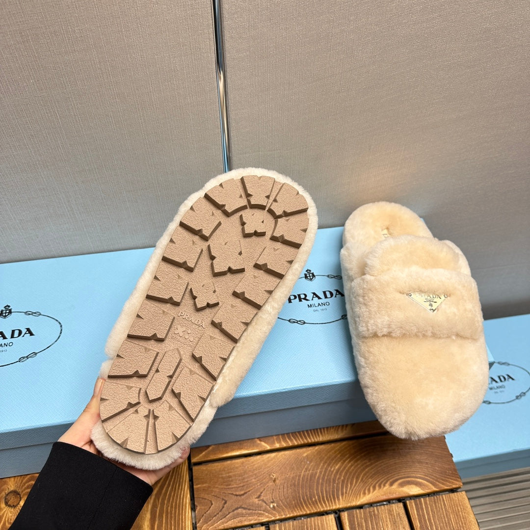 FLAT MULES IN TUSCAN BEIGE RABBIT FUR - 35
