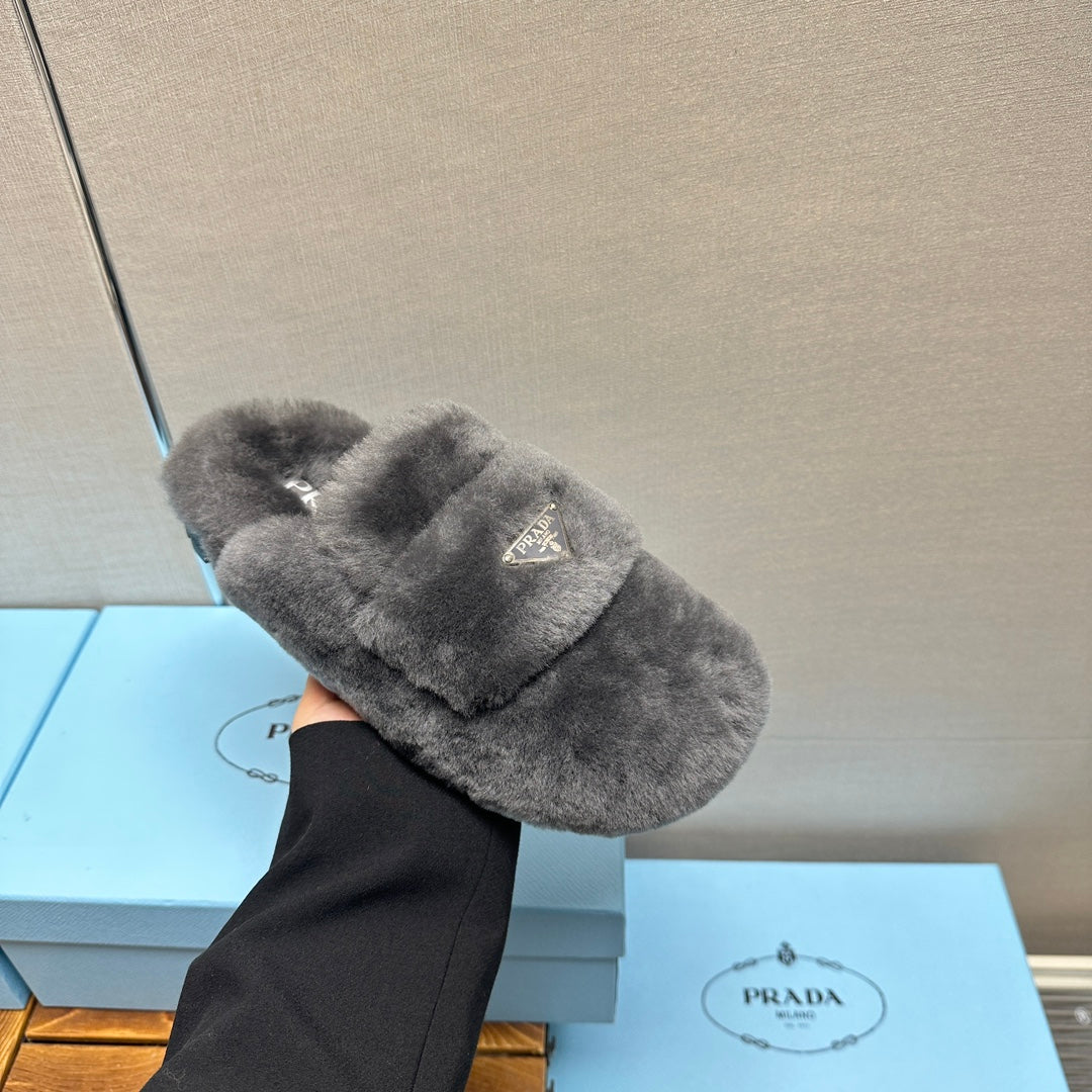 FLAT MULES IN GRAY RABBIT FUR - 35