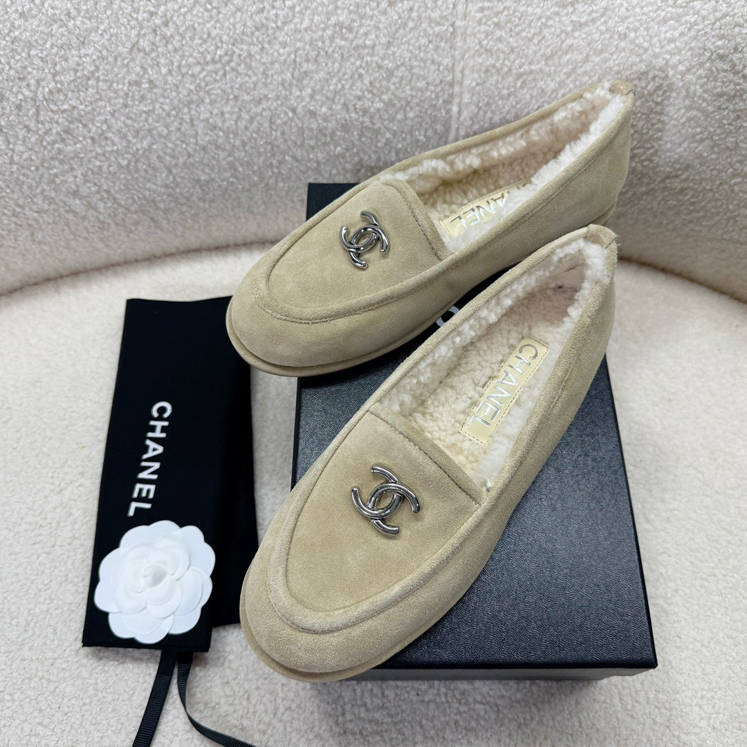 LOAFER IN ECRU TAN SUEDE AND WOOL LINING - 34