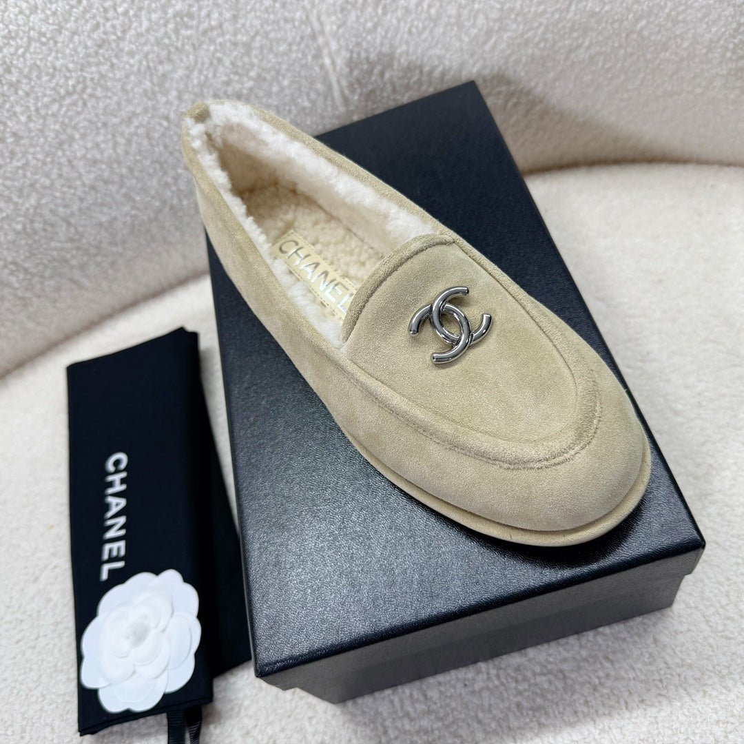 LOAFER IN ECRU TAN SUEDE AND WOOL LINING - 34