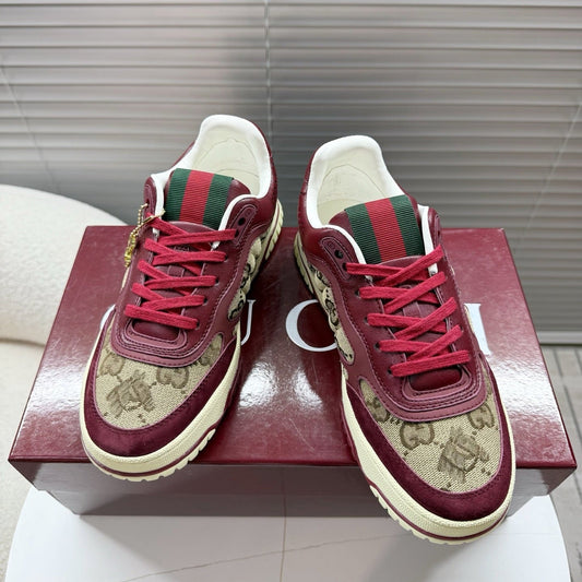 КРОСІВКИ GUCCI 26S MAC80 З БЕЖЕВОГО ПОЛОТНА ТА ТЕМНО-ЧЕРВОНОЇ ШКІРИ