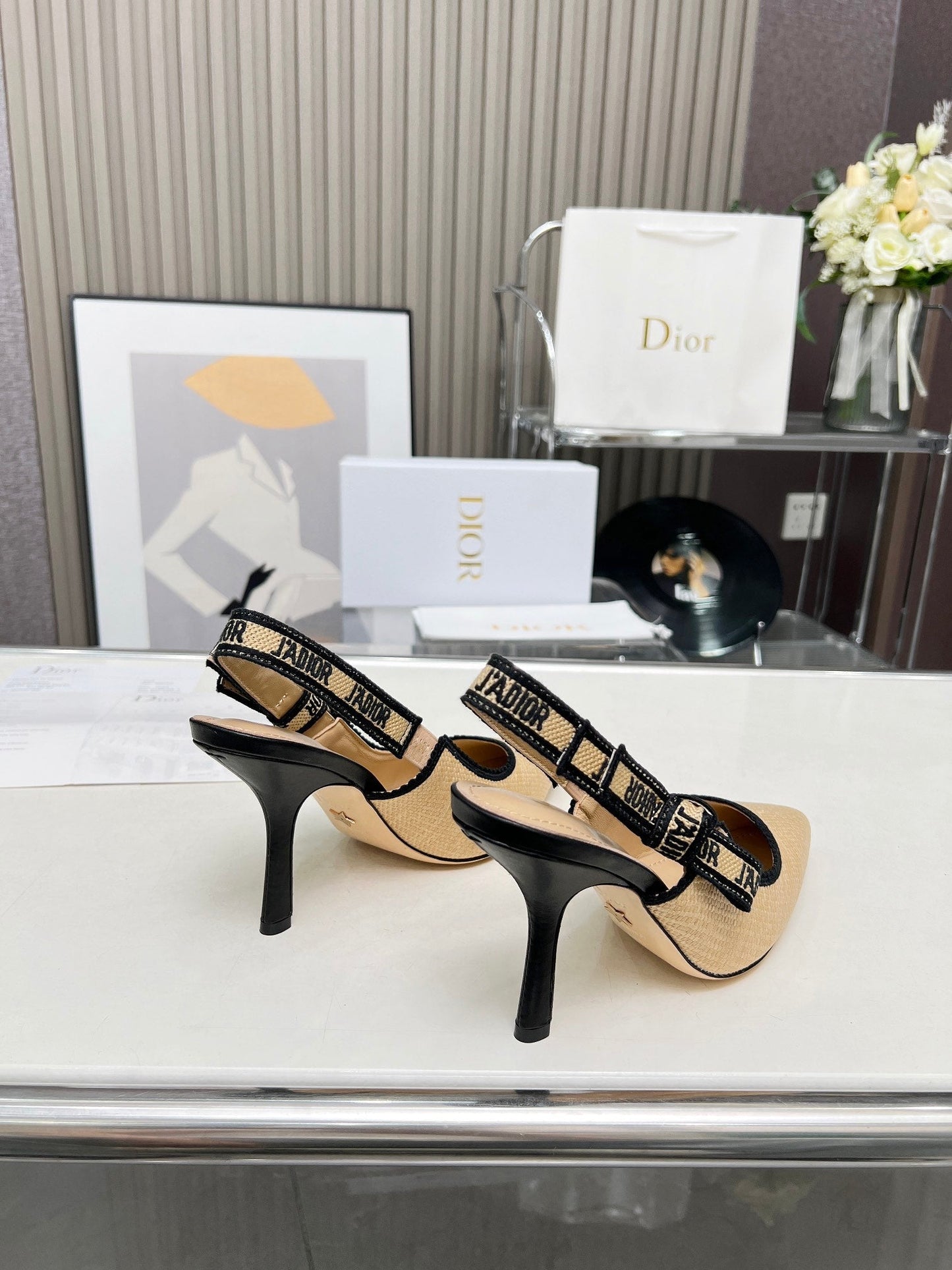 J'ADIOR SLINGBACK PUMP NATURAL RAFFIA AND BLACK EMBROIDERED COTTON 10 CM - 34