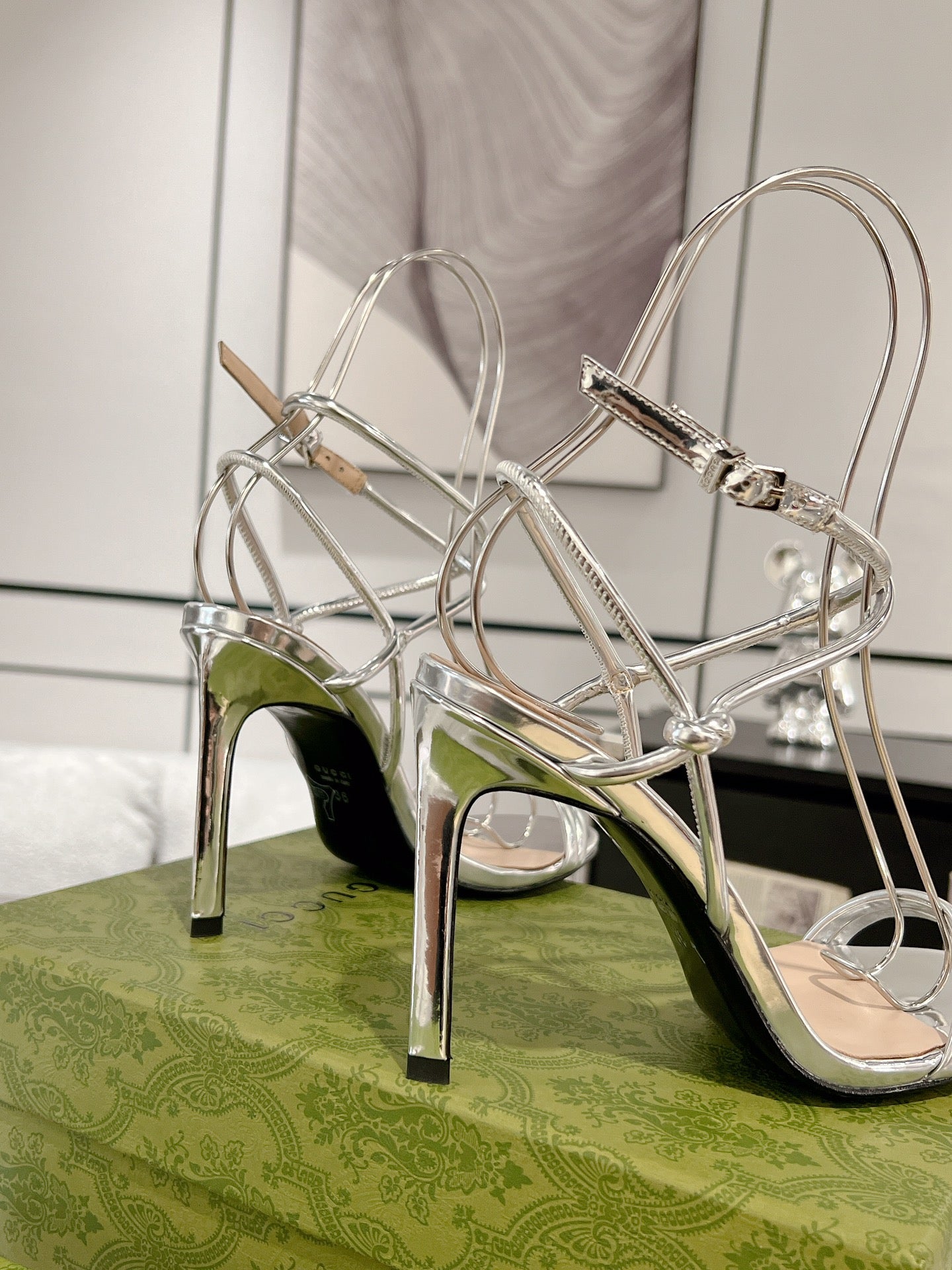 GG 105 STRAPPY SANDAL SILVER CALFSKIN - 35