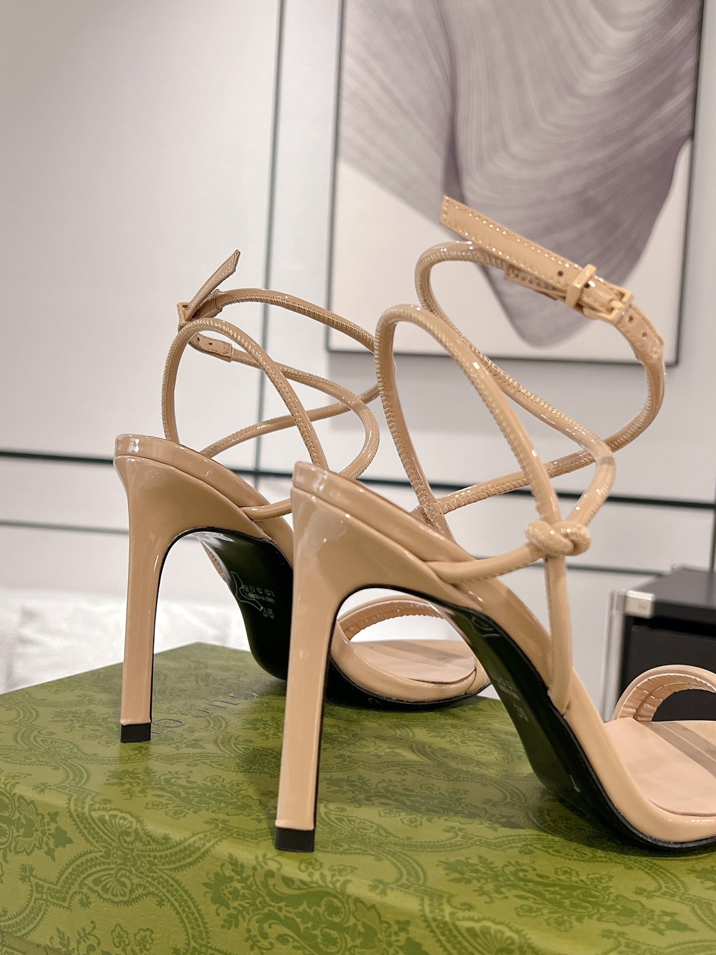 GG 105 STRAPPY SANDAL BEIGE CALFSKIN - 35