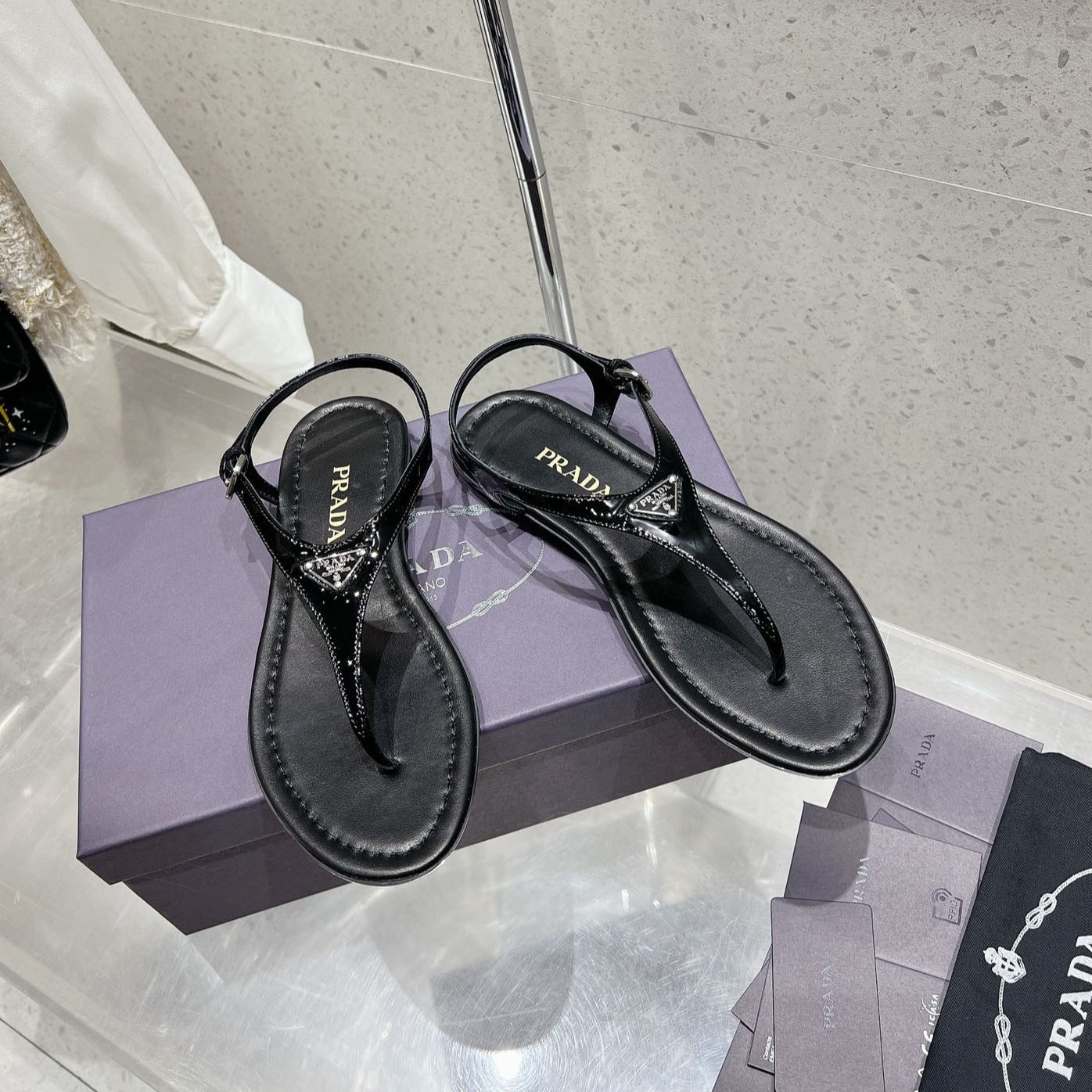 PRA PATENT LEATHER THONG SANDALS BLACK - 35