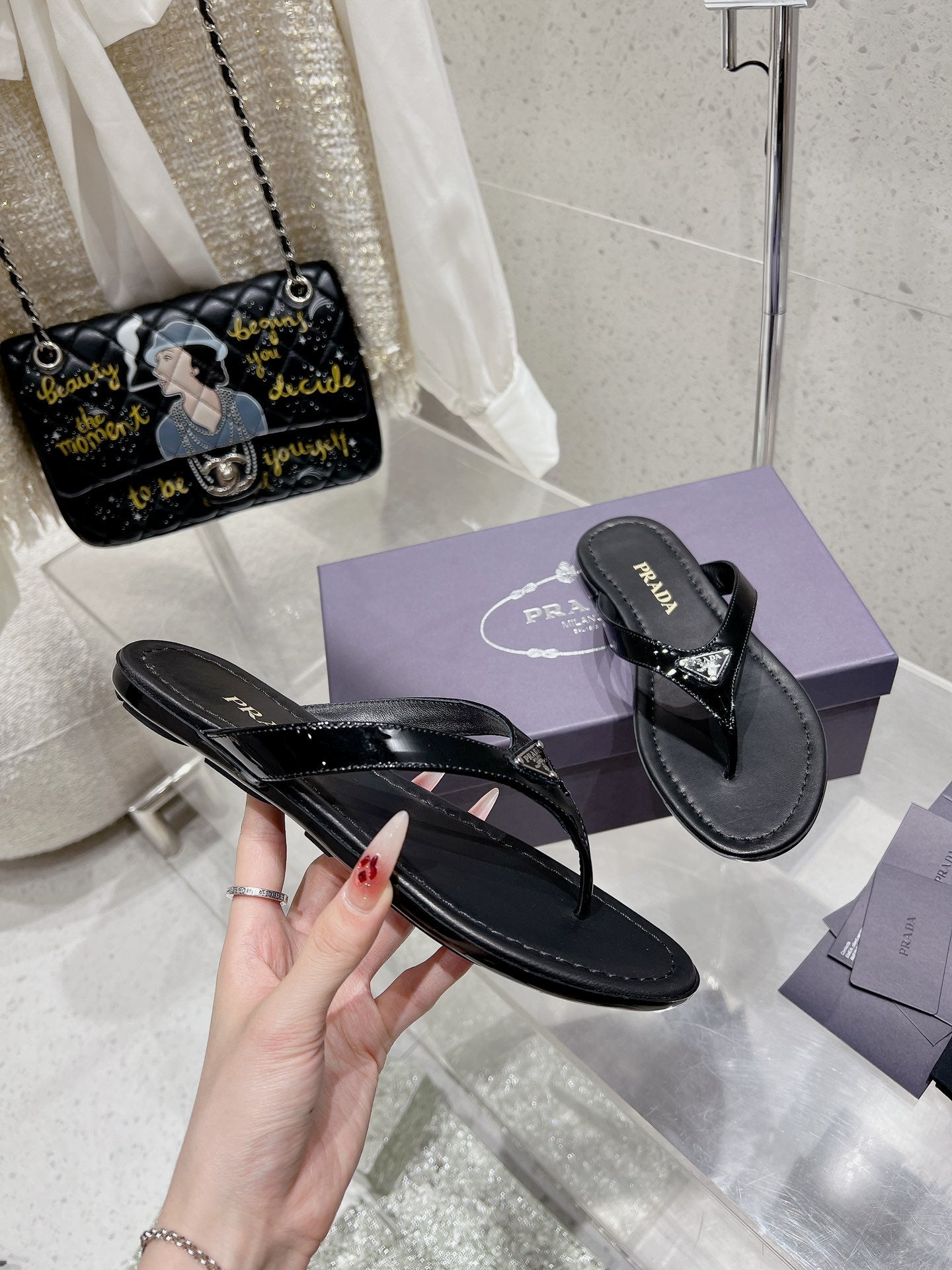 PRA PATENT LEATHER THONG SLIPPER BLACK - 35