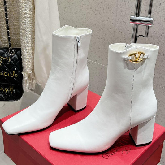 VLOGO SIGNATURE WHITE CALFSKIN ANKLE BOOT 75 MM - 35