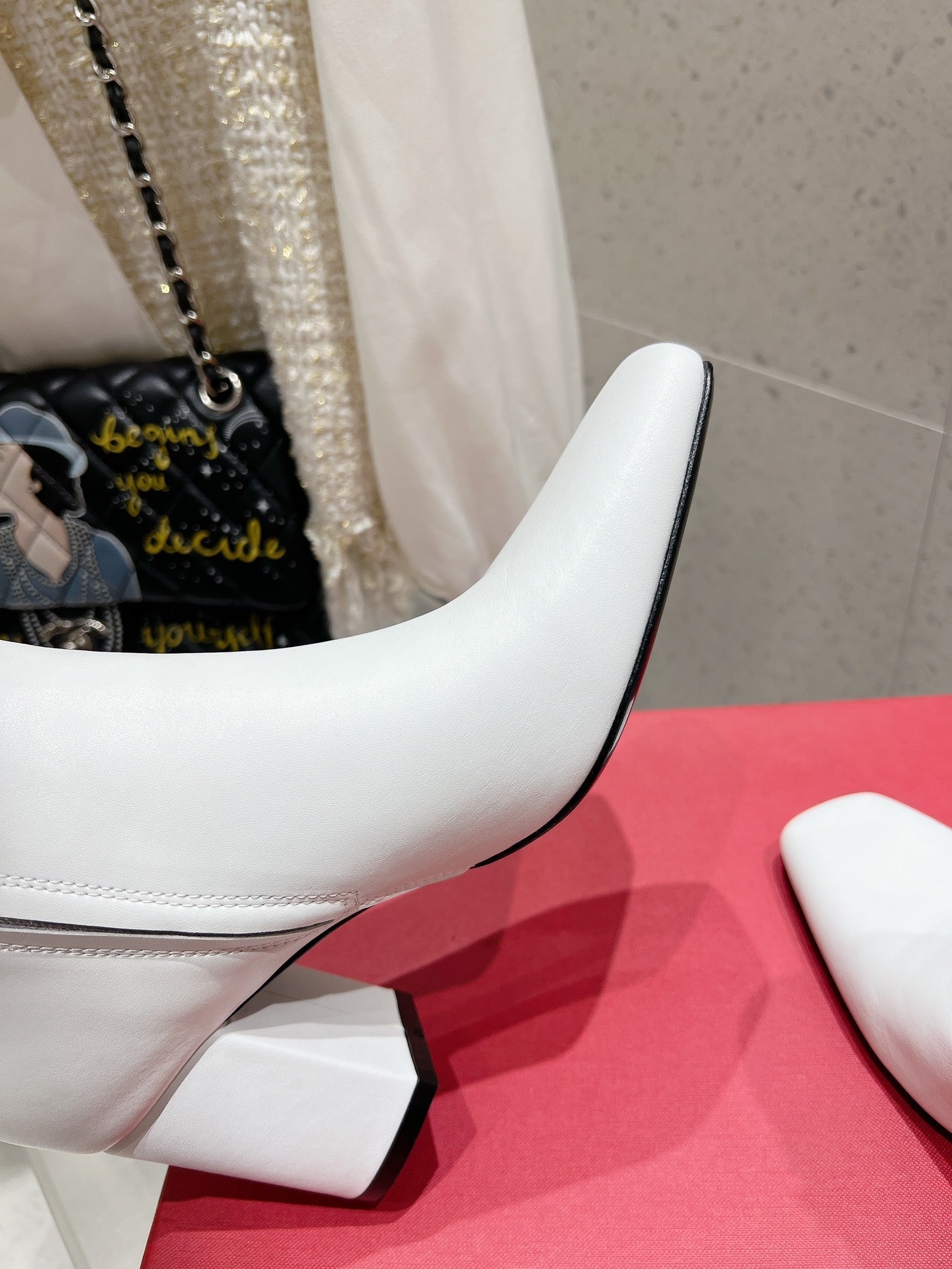 VLOGO SIGNATURE WHITE CALFSKIN ANKLE BOOT 75 MM - 35