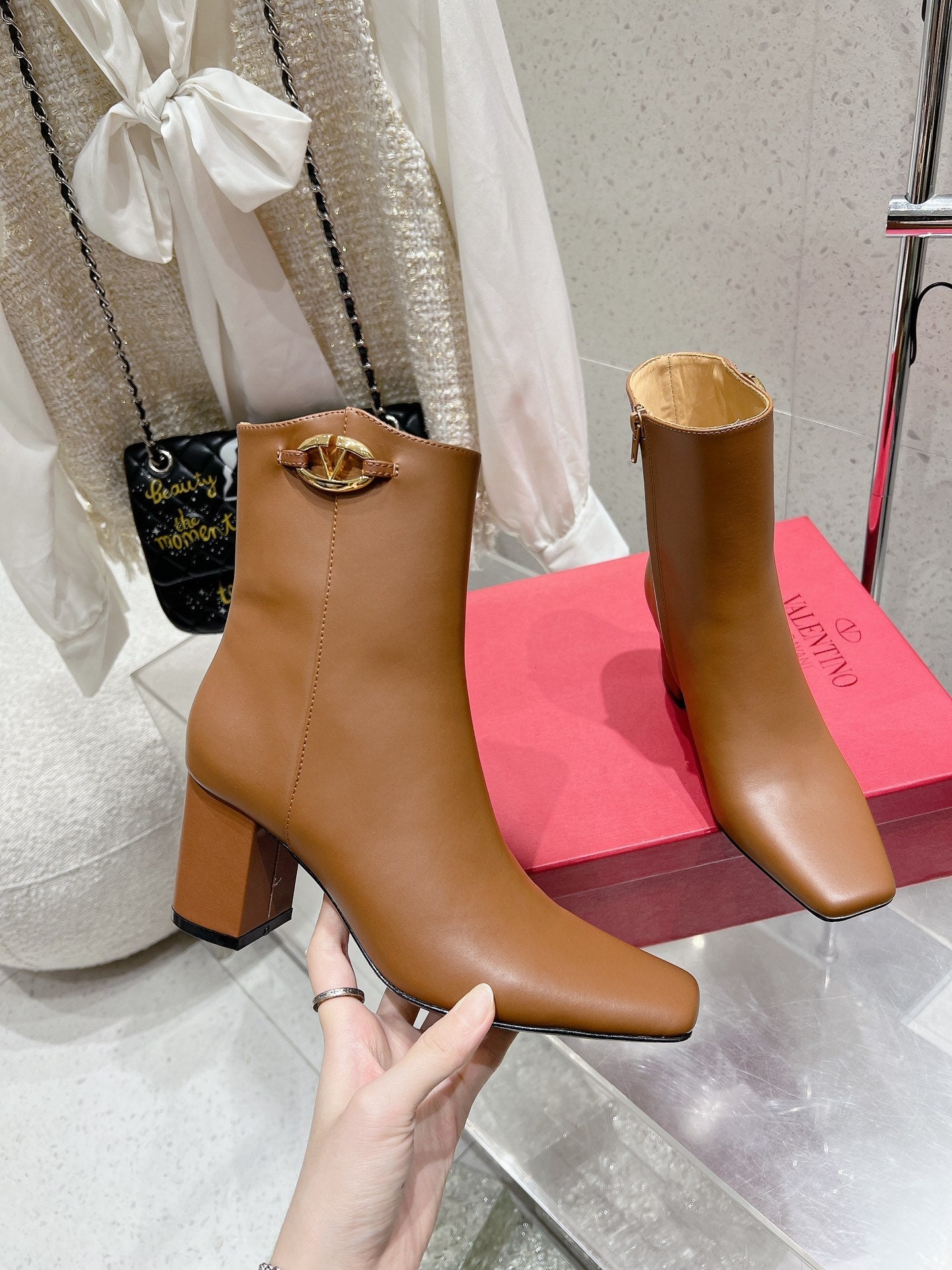 VLOGO SIGNATURE COPPER BROWN CALFSKIN ANKLE BOOT 75 MM - 35