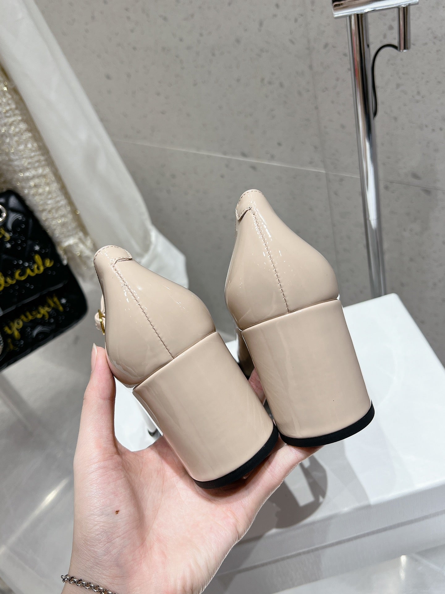HIGH MARY JANE SHOES IN TAN BEIGE PATENT CALFSKIN - 35