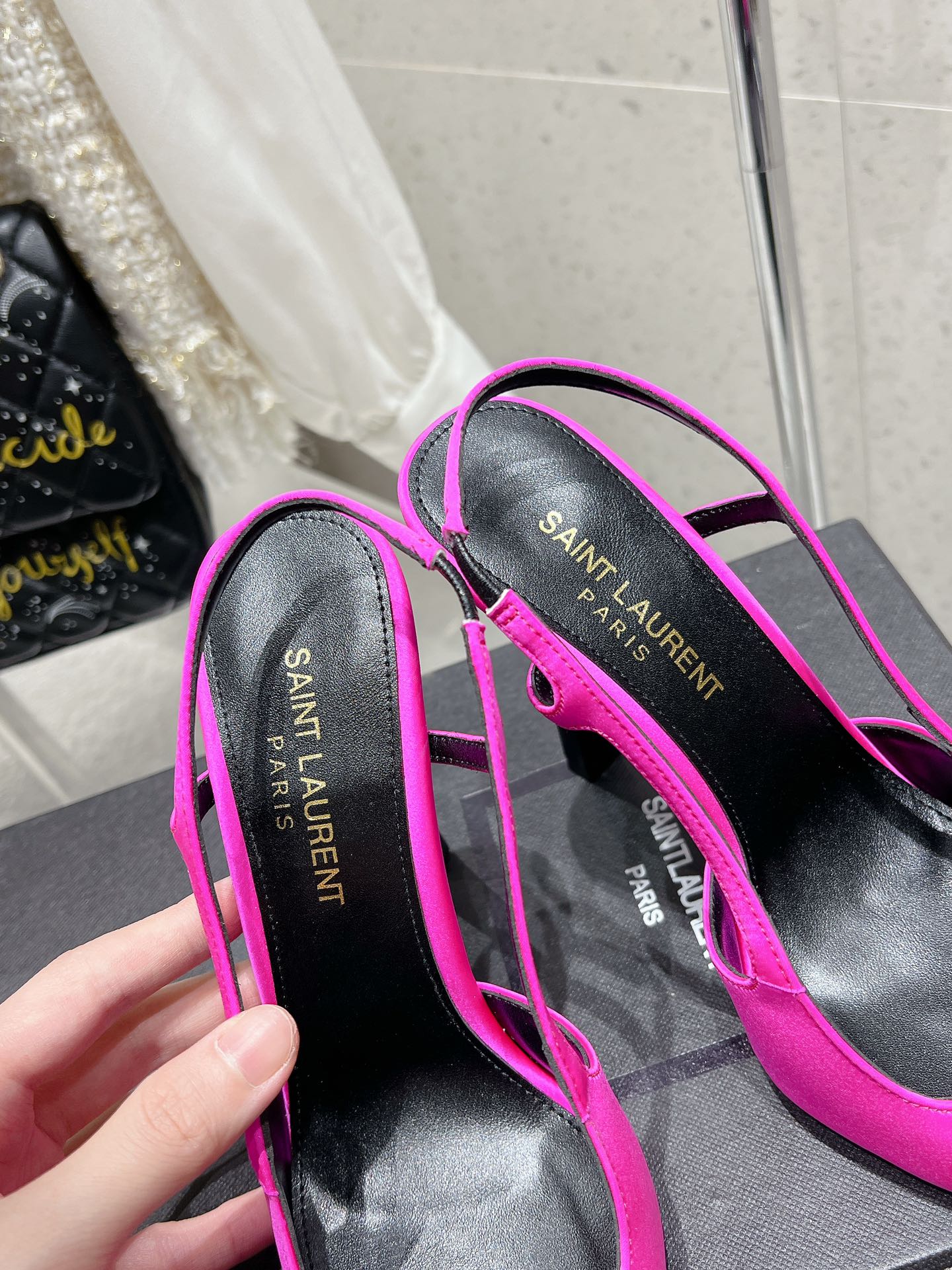 HIGH HEEL 10 CM SLINGBACK IN BRIGHT PINK CALFSKIN WITH GOLD HARDWARE - 35