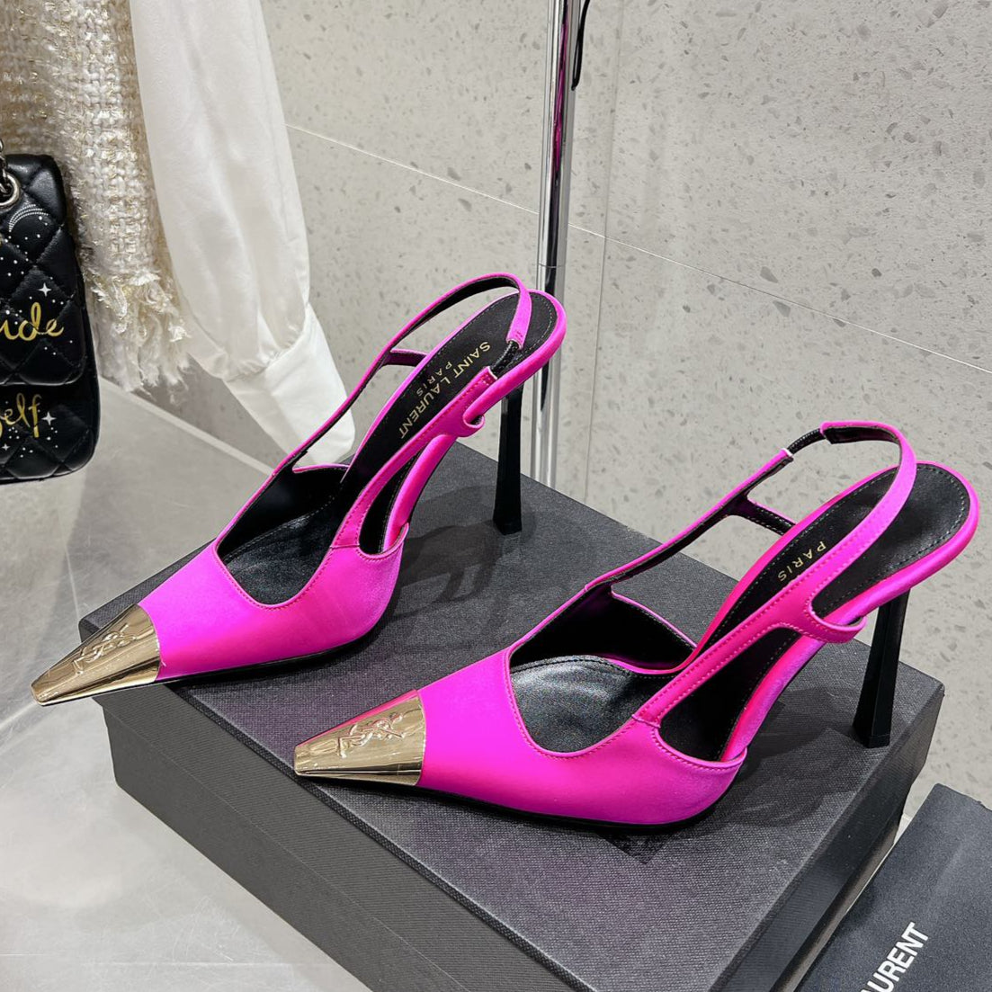 HIGH HEEL 10 CM SLINGBACK IN BRIGHT PINK CALFSKIN WITH GOLD HARDWARE - 35