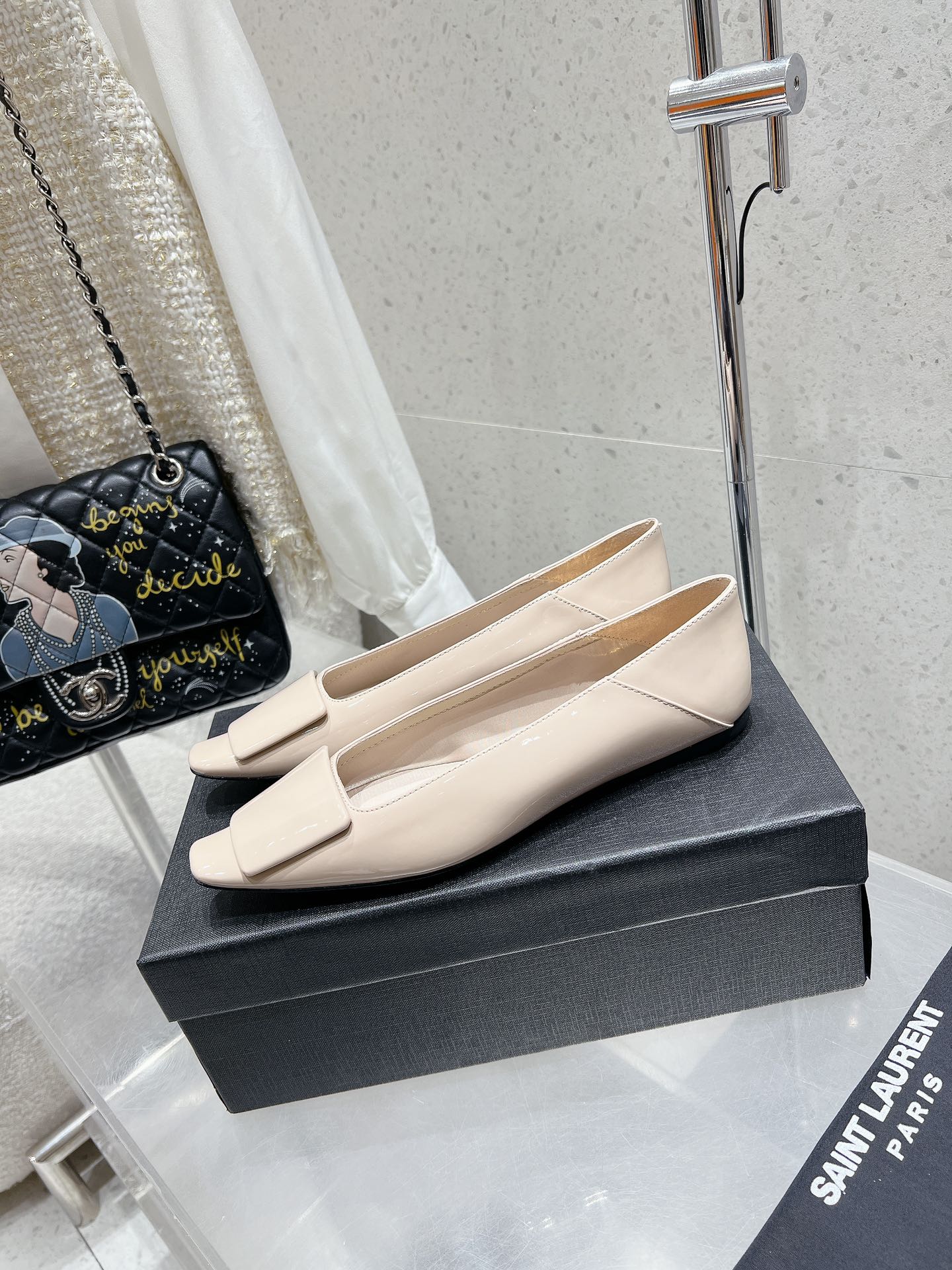 BALLERINA FLATS IN BEIGE CREAM PATENT CALFSKIN - 35