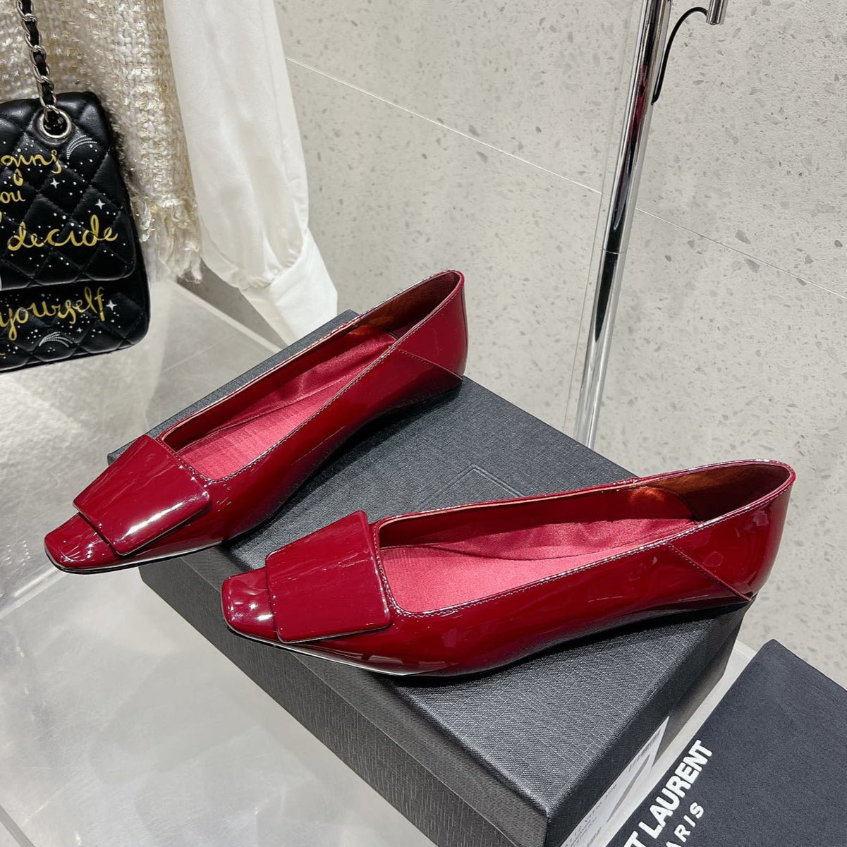 BALLERINA FLATS IN RUBY RED PATENT CALFSKIN - 35