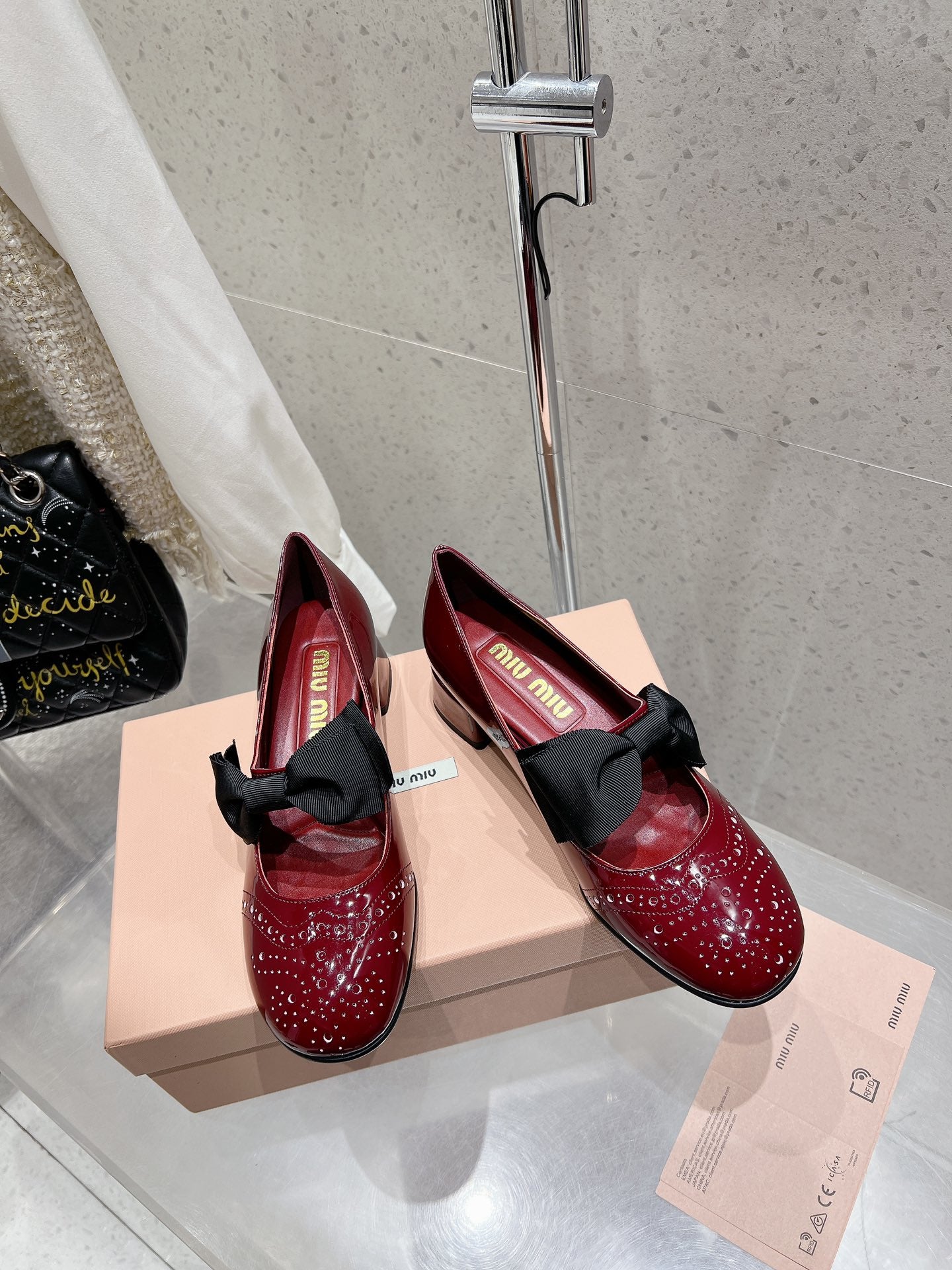 MARY JANE MID HEEL PUMPS IN RUBY RED PATENT LAMBSKIN WITH BOW - 35