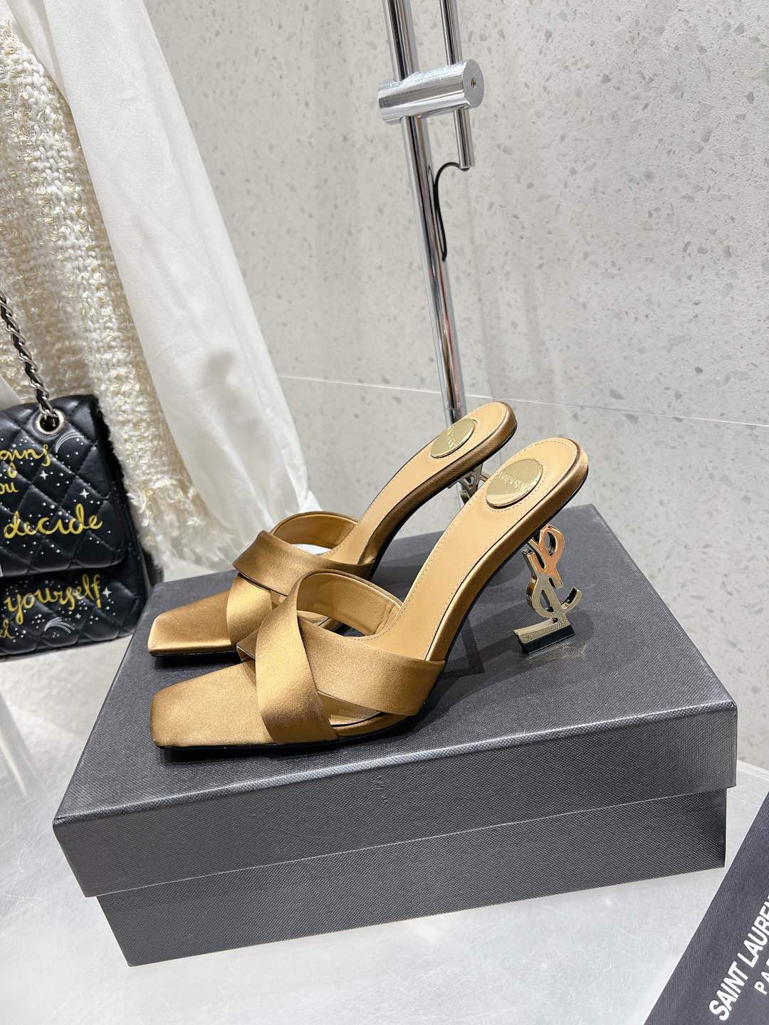 OPYUM HIGH MULES 85 MM IN METALLIC GOLD SATIN CREPE - 35