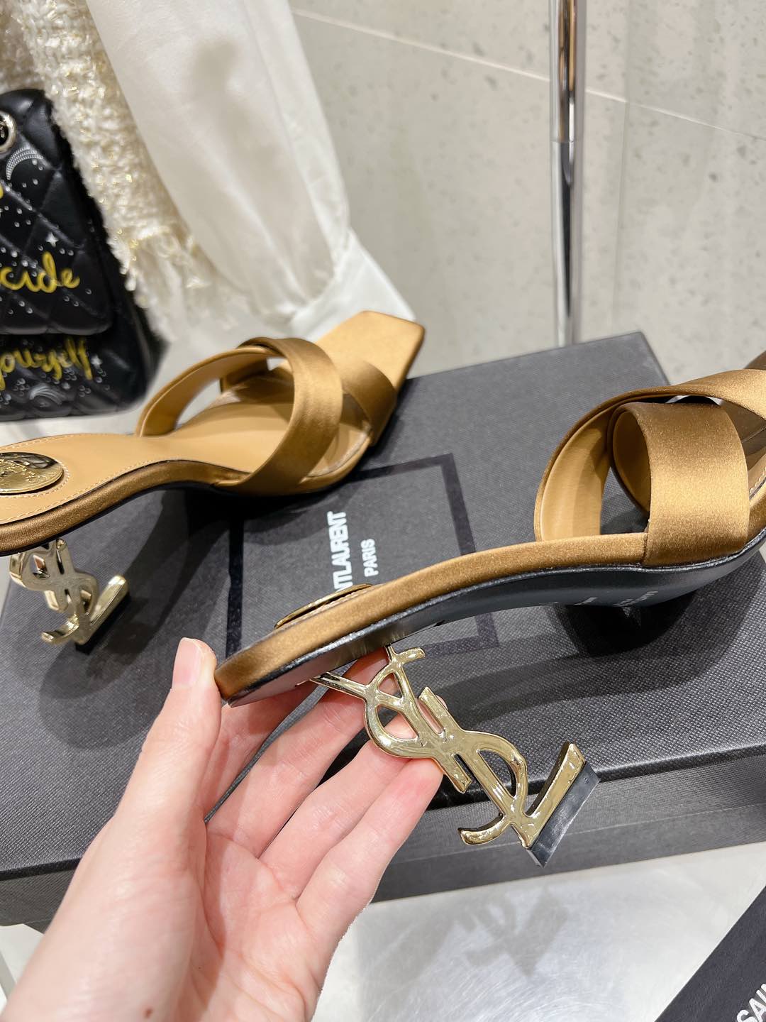 OPYUM HIGH MULES 85 MM IN METALLIC GOLD SATIN CREPE - 35