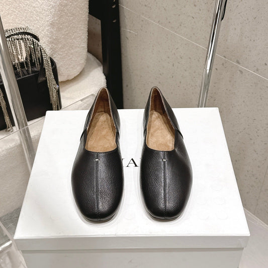 CELINE 26S БАЛЕТКИ З ЧОРНОЇ ОВЕЧОЇ ШКІРИ