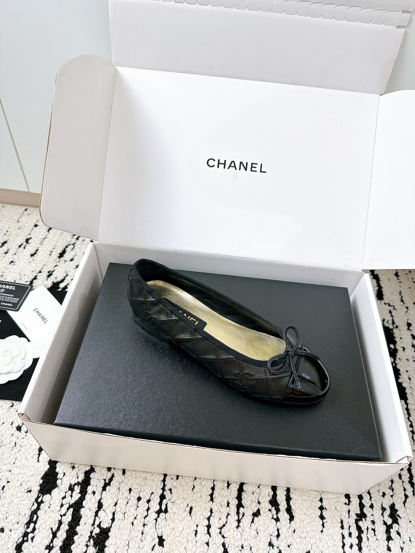BALLET FLATS BOW IN BLACK CALFSKIN QUILTED - 35