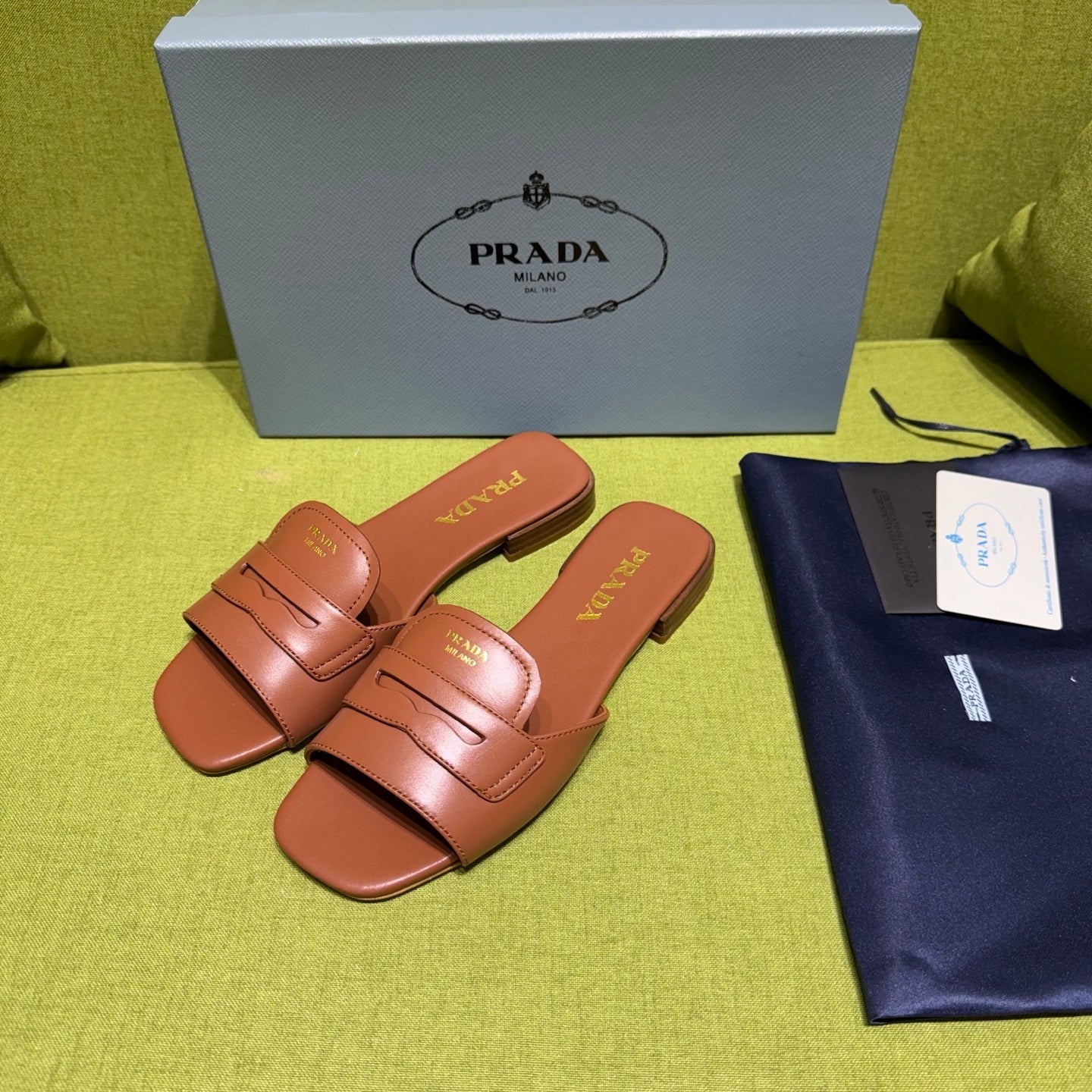PRADA 25S SLIDES IN BROWN CALFSKIN - 35