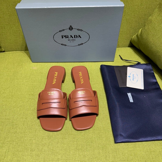 ШЛЬОПАНЦІ PRADA 25S З КОРИЧНЕВОЇ ТЕЛЯЧОЇ ШКІРИ - 35