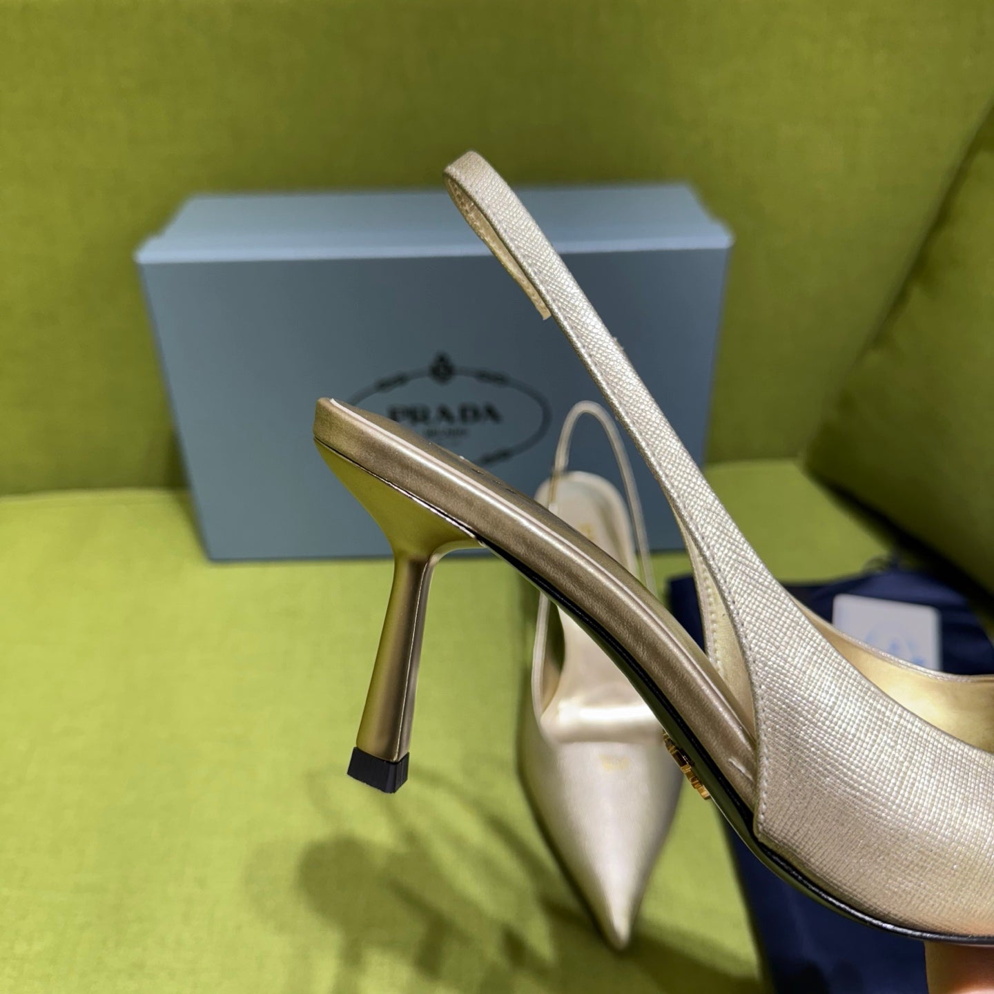 PRADA 25S SLINGBACK HIGH HEELS 75 MM IN GOLD SHEEPSKIN - 35