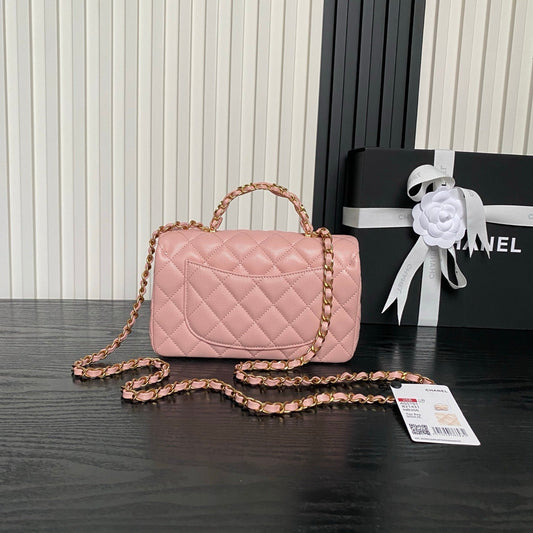 CHANEL 25S FLAP BAG 19 З РОЖЕВОЇ ТЕЛЯЧОЇ ШКІРИ ІЗ ЗОЛОТОЮ ФУРНІТУРОЮ